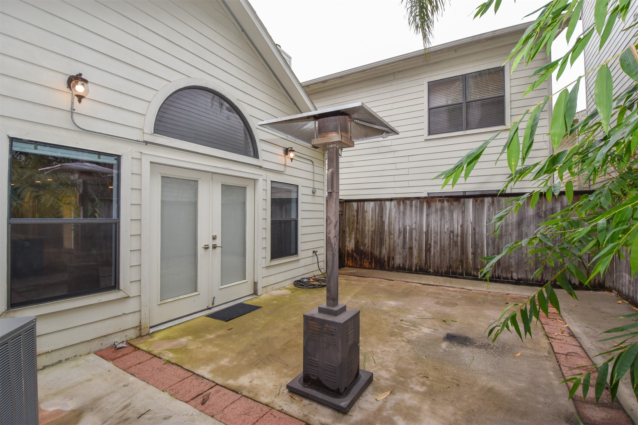 Enclosed Back Patio.