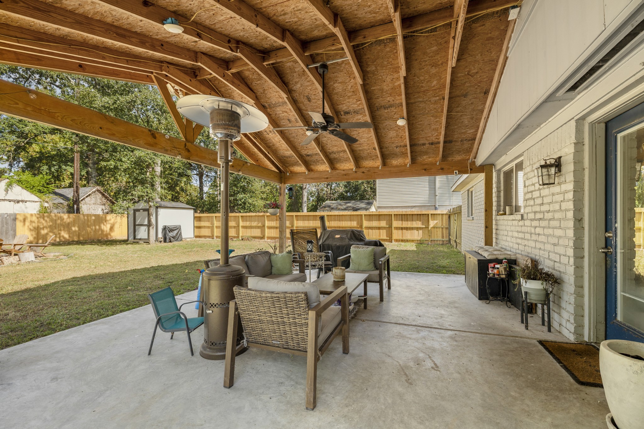 3410 Shadowcrest Lane, Spring, TX 77380