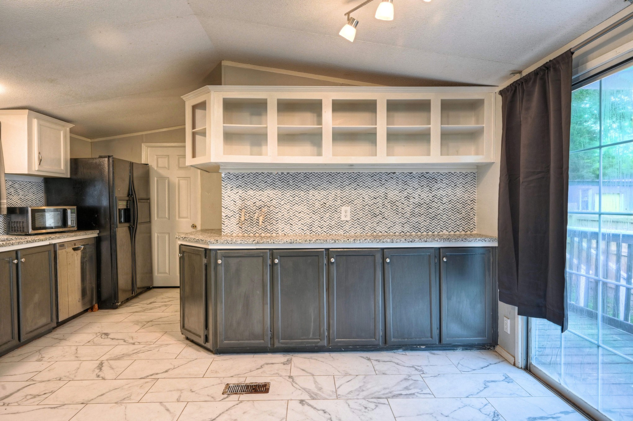 13204 Enchanted Vista, Willis, TX 77318
