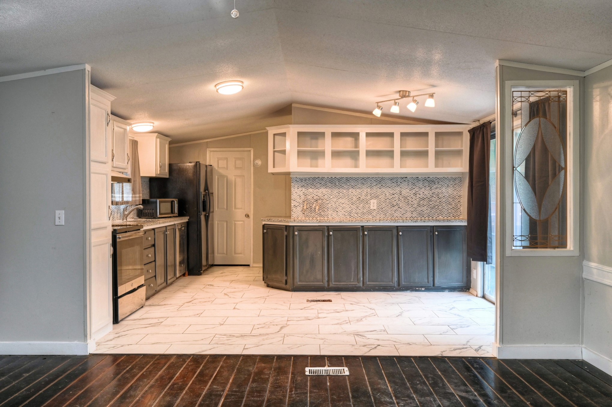 13204 Enchanted Vista, Willis, TX 77318