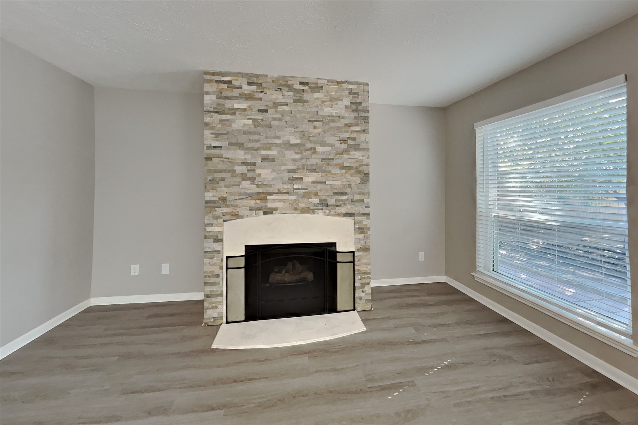 1306 Castlemist Drive, Spring, TX 77386