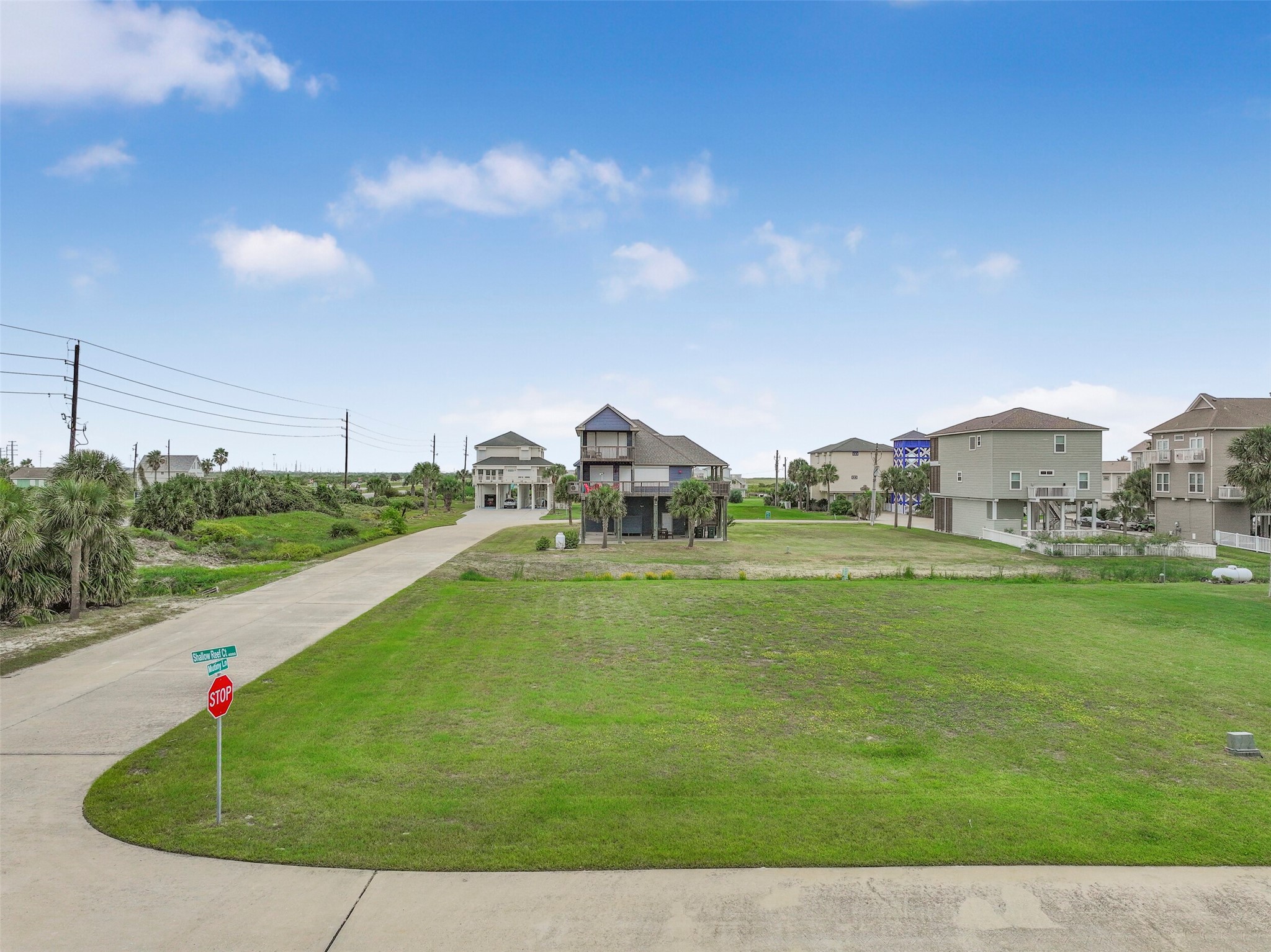 4002 Shallow Reef Court, Galveston, TX 77554