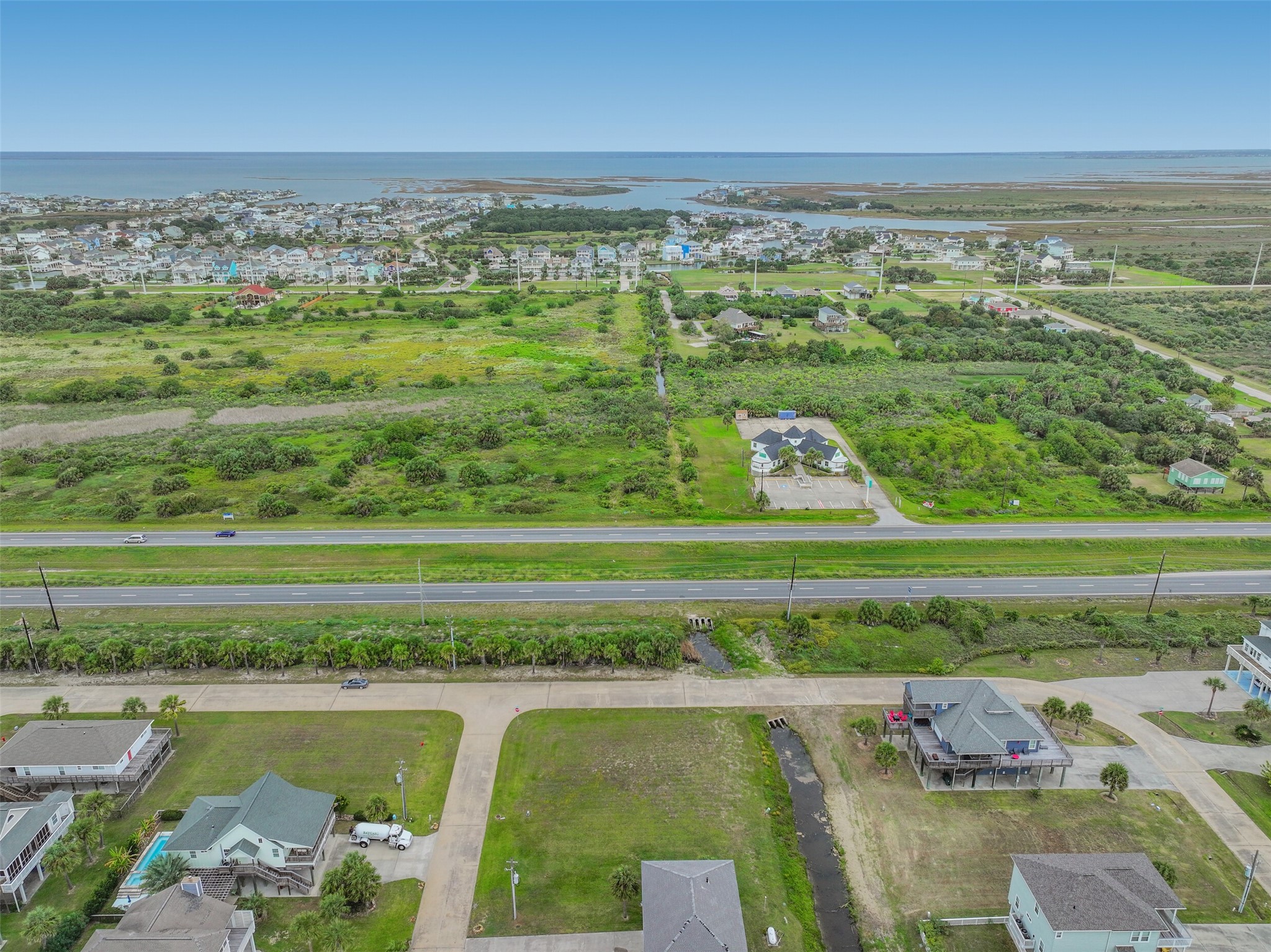 4002 Shallow Reef Court, Galveston, TX 77554
