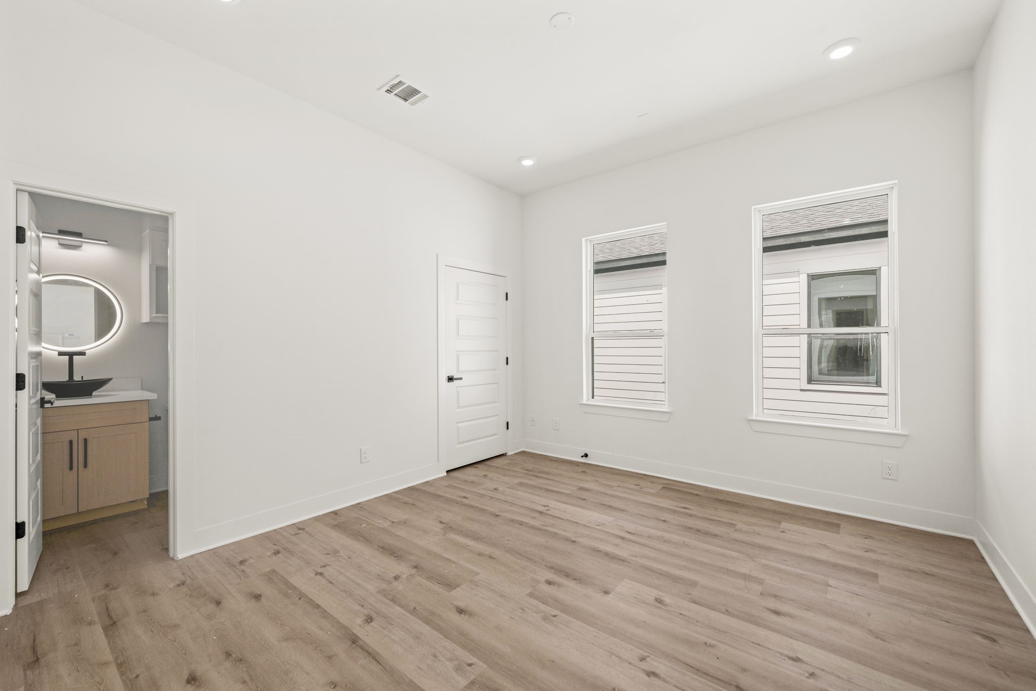 5109 Higgins Street, Houston, TX 77033