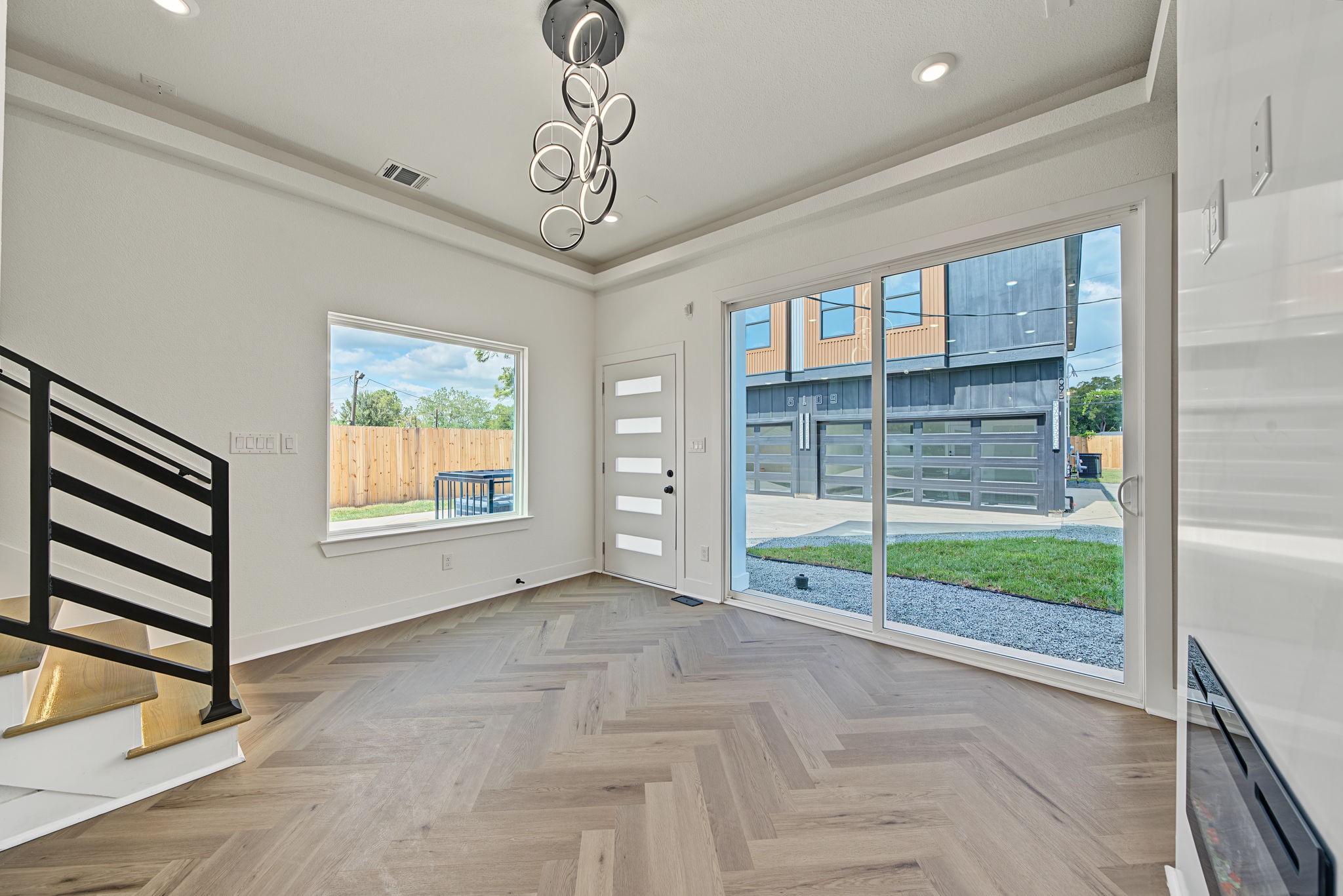 5109 Higgins Street, Houston, TX 77033