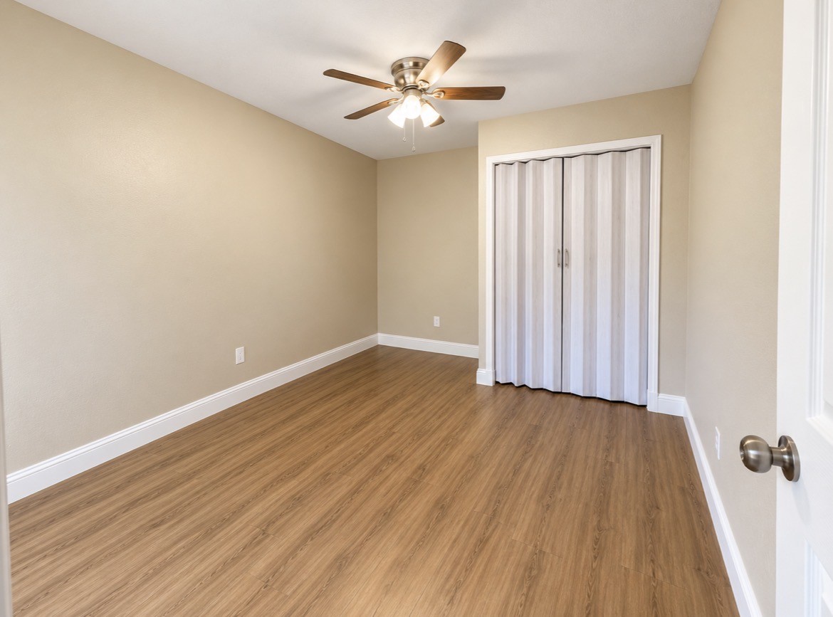 5620 Hollow Pines Drive, Houston, TX 77049