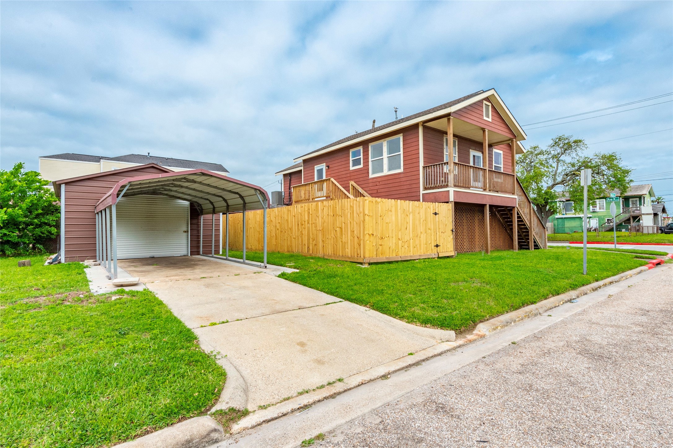 1101 54th Street, Galveston, TX 77551