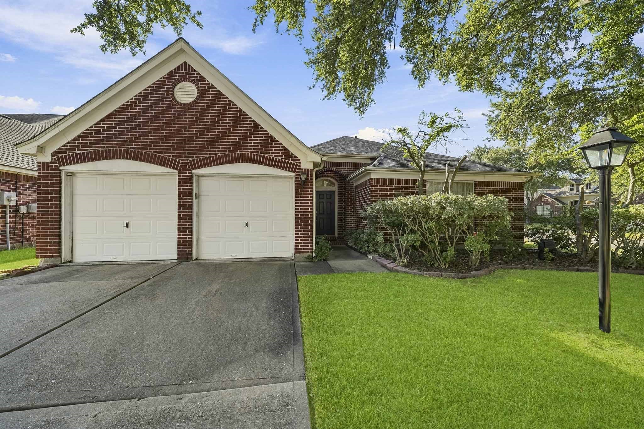 3802 Shady Breeze Drive, Houston, TX 77082 3802 Shady Breeze Drive, Houston, TX 77082