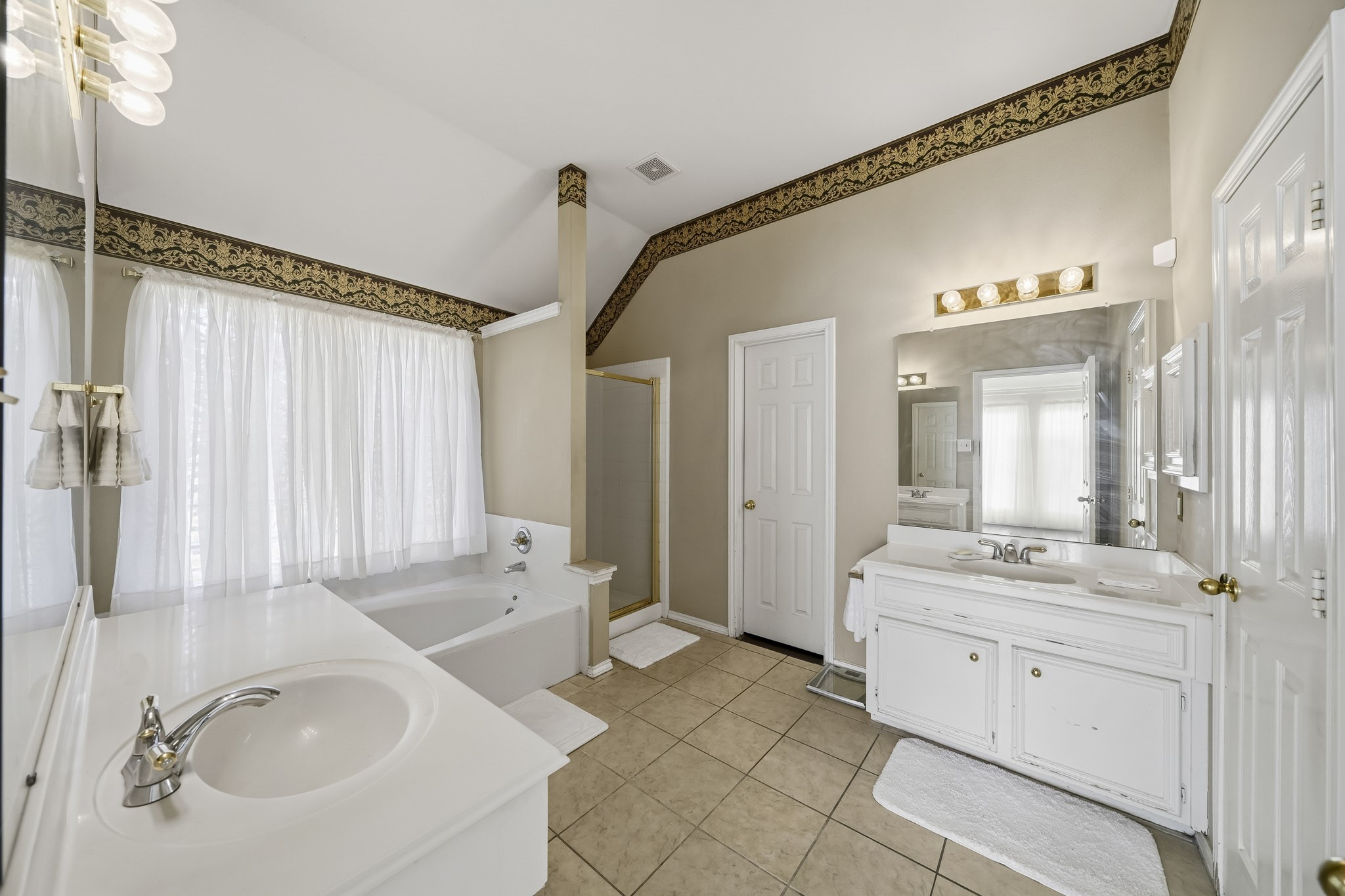 3802 Shady Breeze Drive, Houston, TX 77082