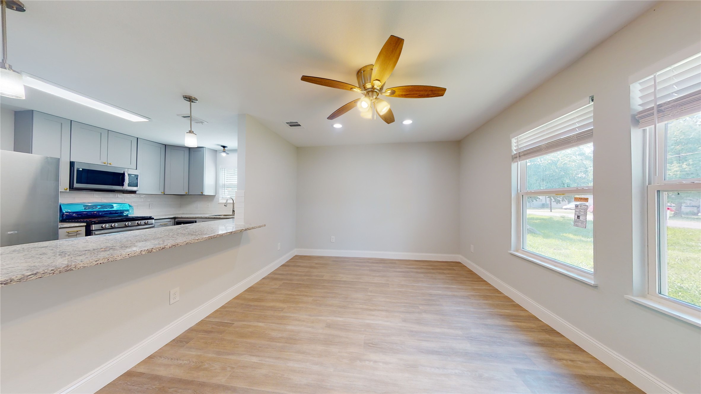 227 Kansas Street, Bacliff, TX 77518