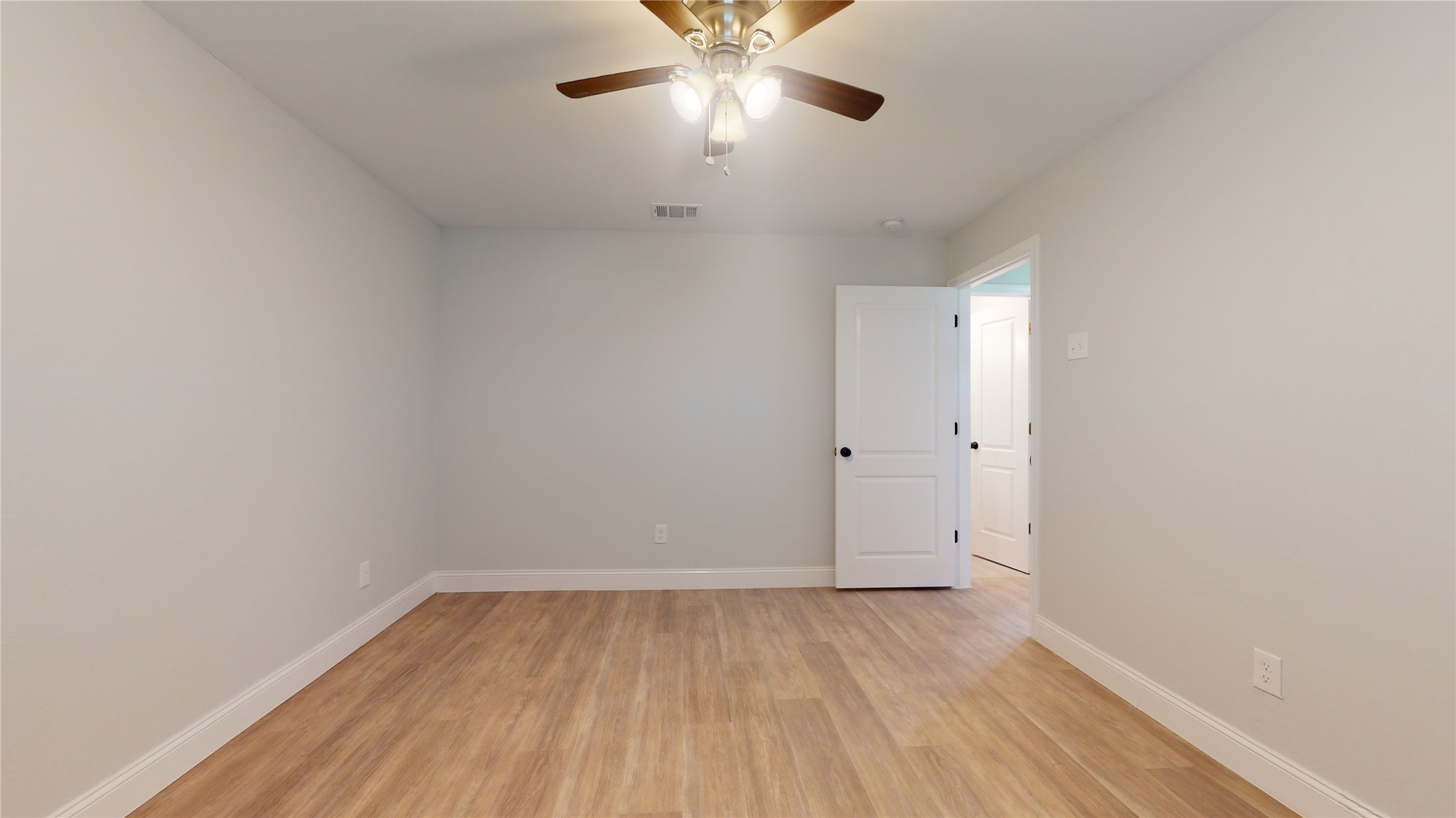 227 Kansas Street, Bacliff, TX 77518