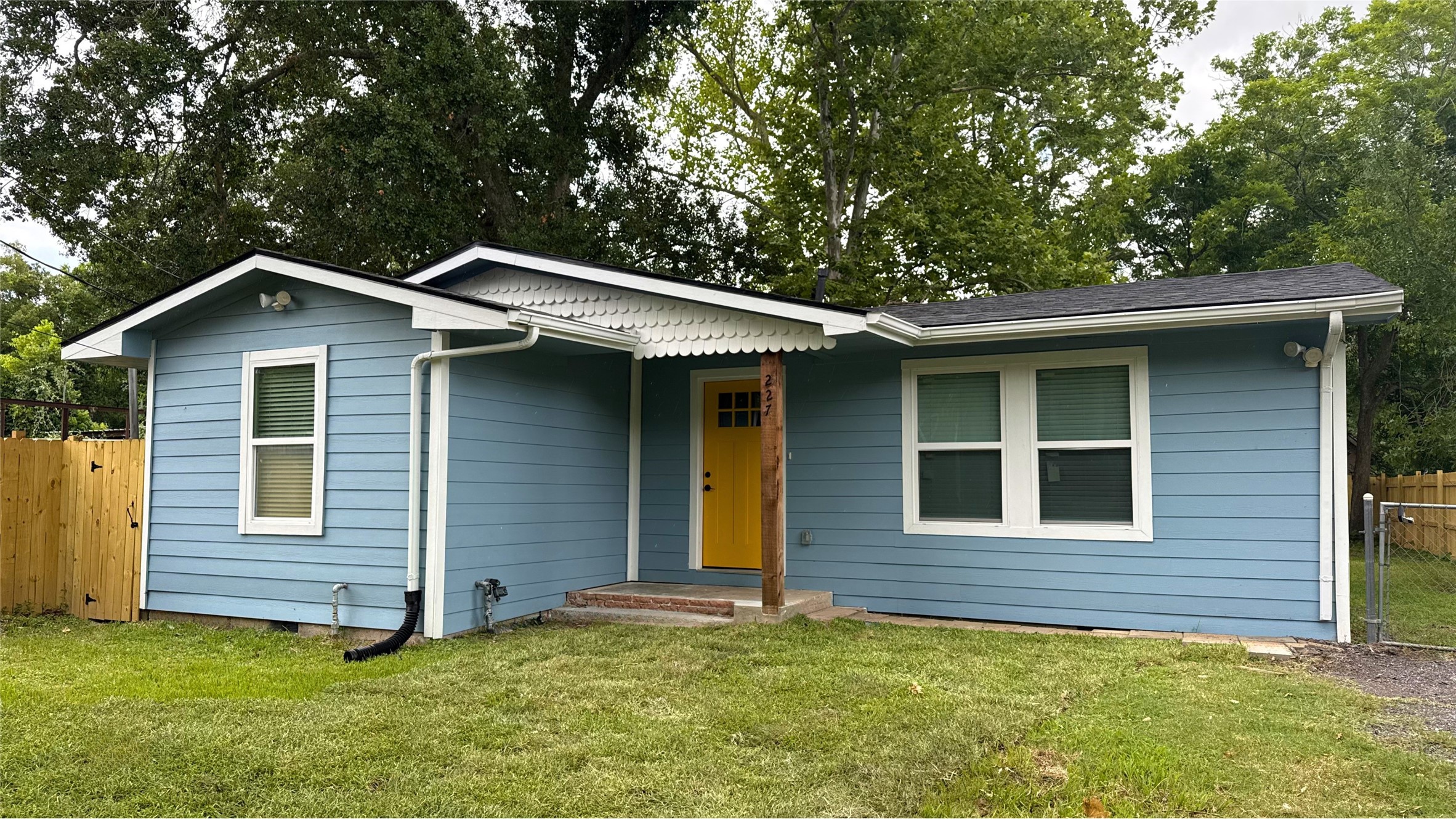 227 Kansas Street, Bacliff, TX 77518 227 Kansas Street, Bacliff, TX 77518