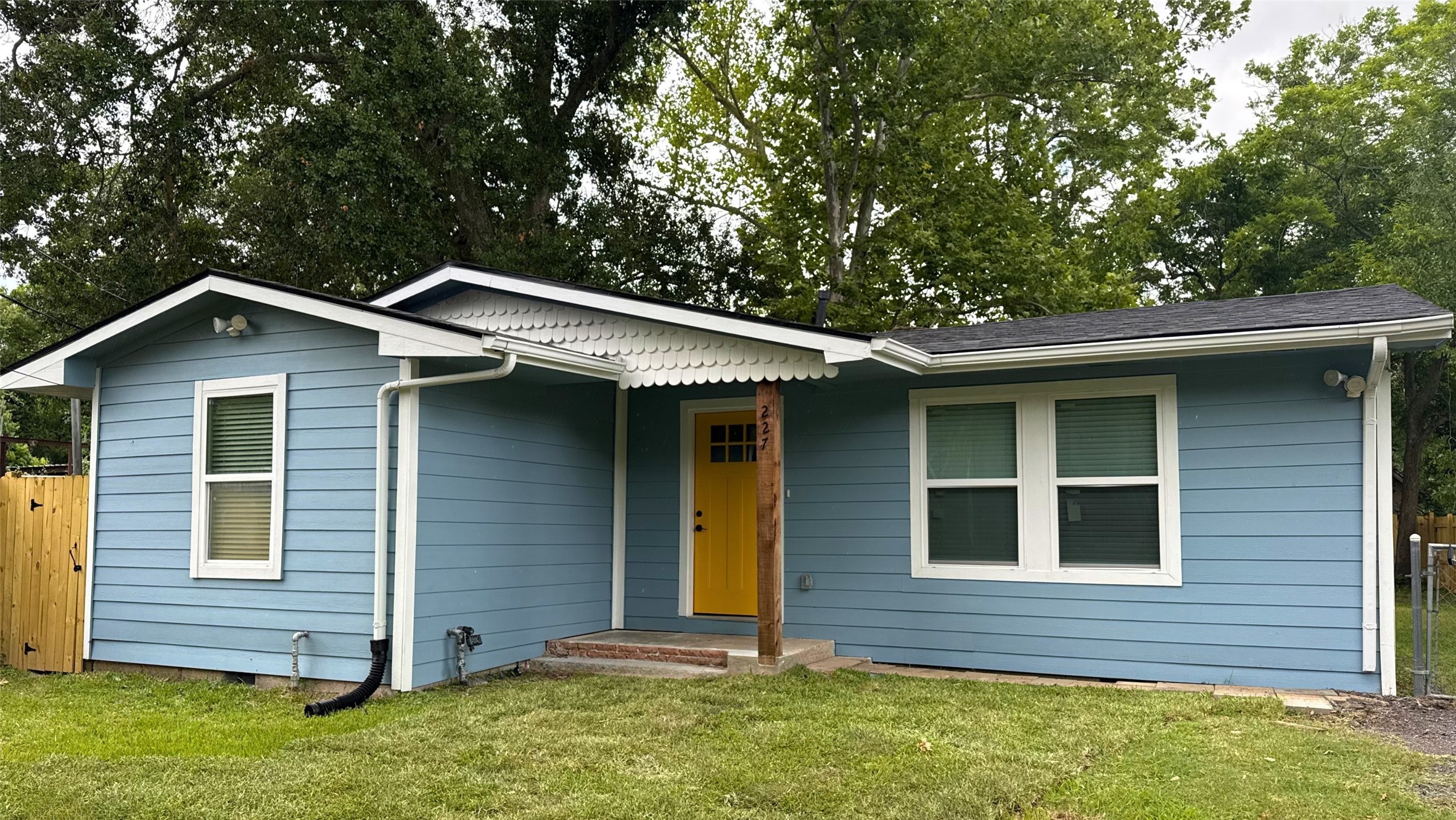 227 Kansas Street, Bacliff, TX 77518 227 Kansas Street, Bacliff, TX 77518