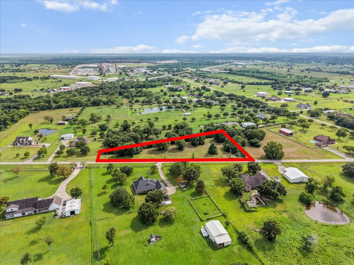 0 Delesandri Road, Hitchcock, TX 77563