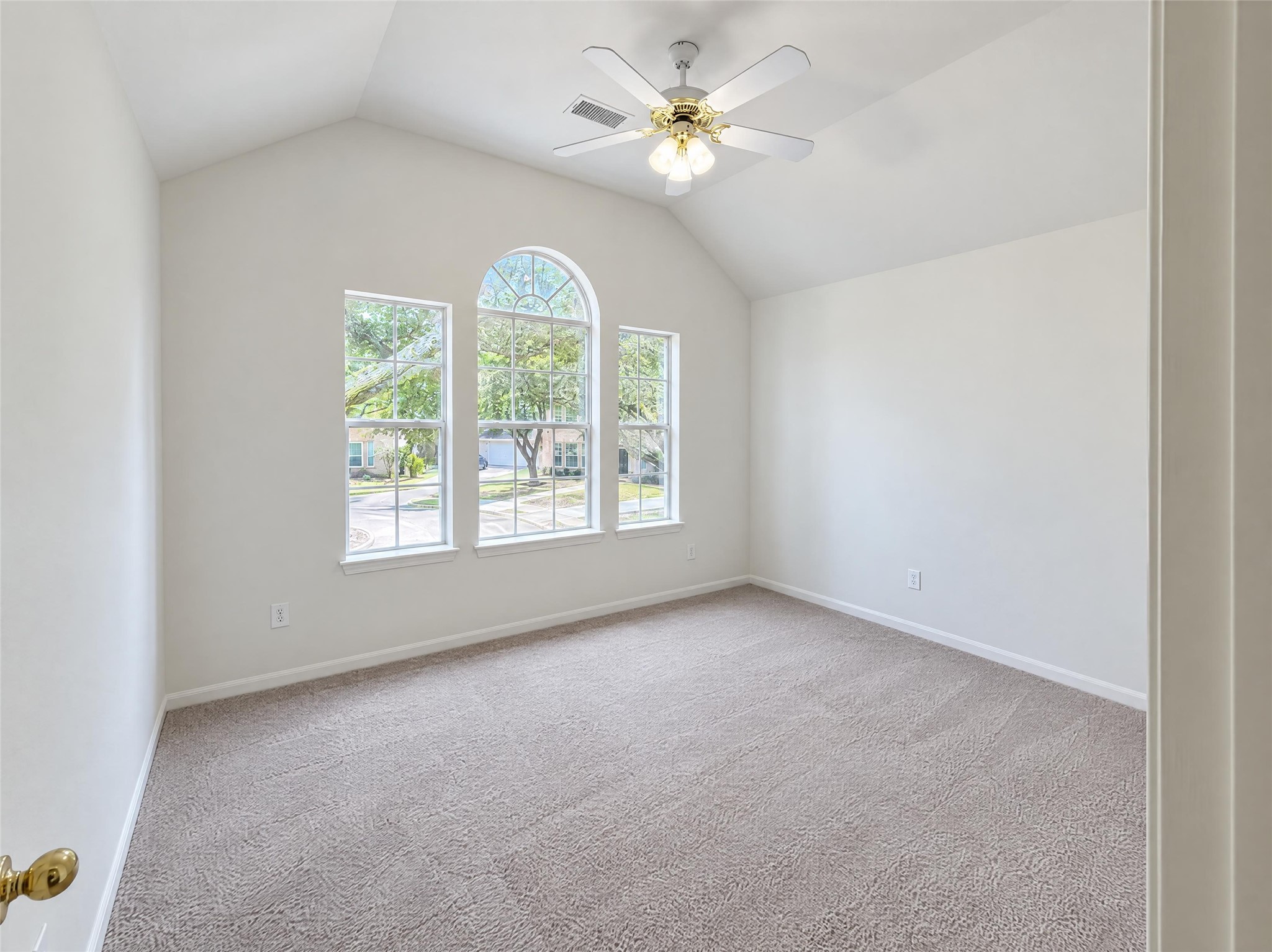 3407 Woodbine Place, Pearland, TX 77584