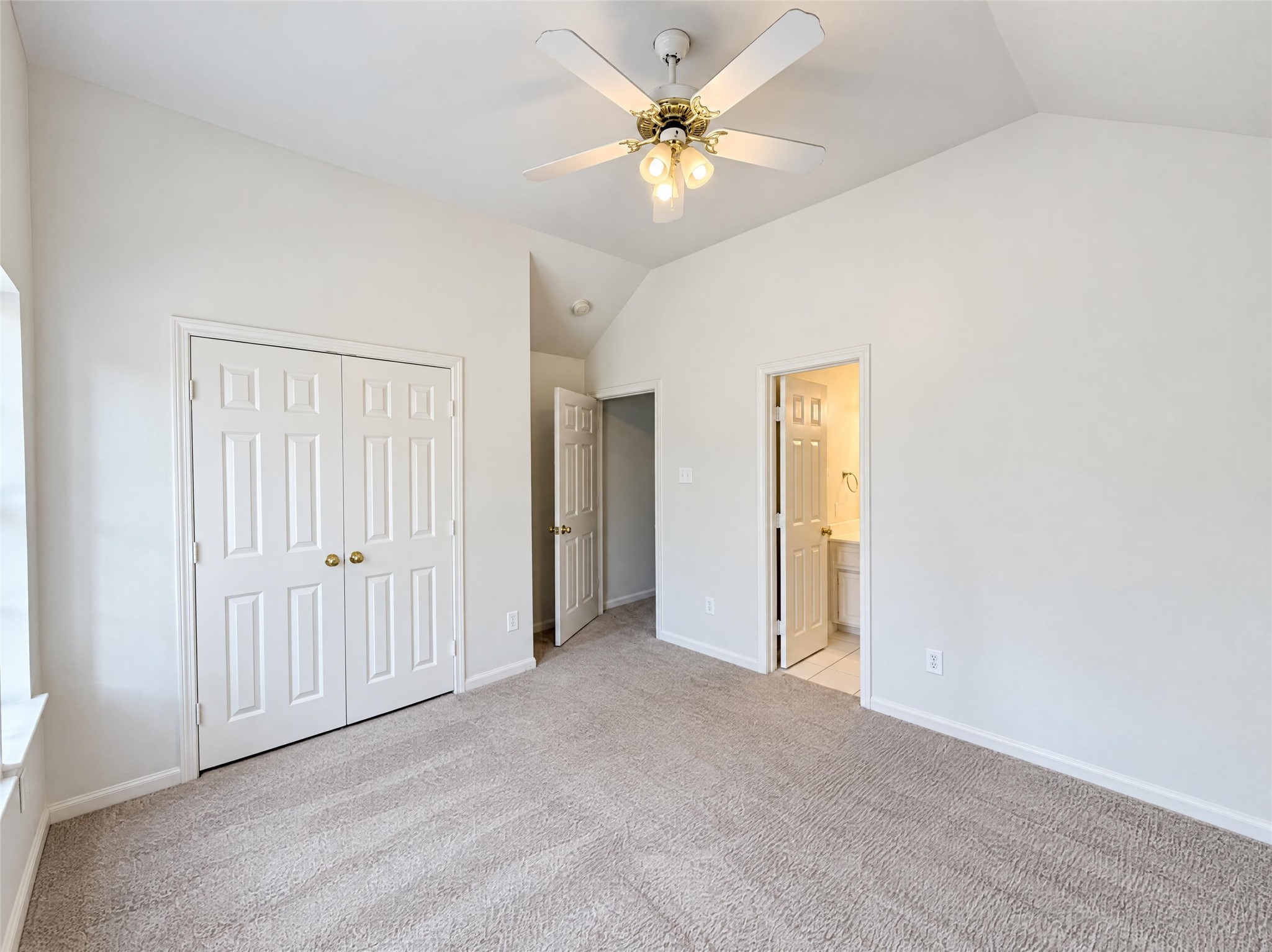 3407 Woodbine Place, Pearland, TX 77584