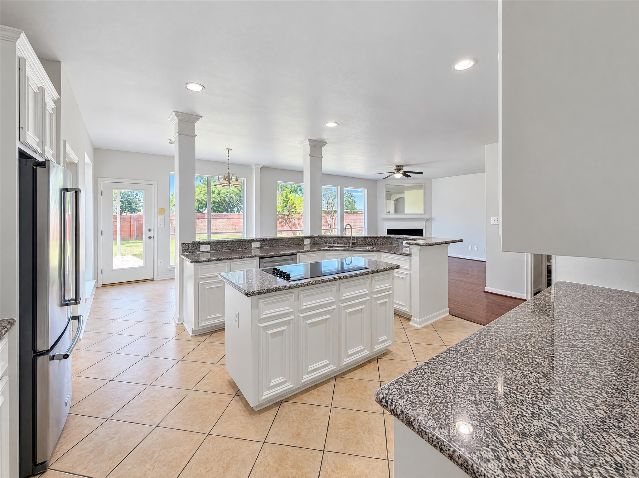 3407 Woodbine Place, Pearland, TX 77584 3407 Woodbine Place, Pearland, TX 77584