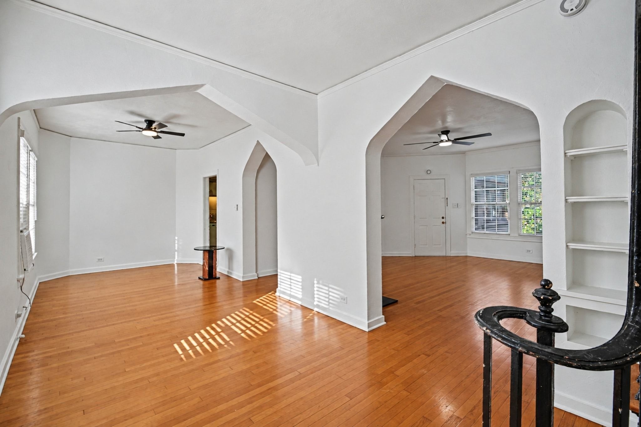 The back of the unit has a large area that can be used as a second living space with a complete dining room.