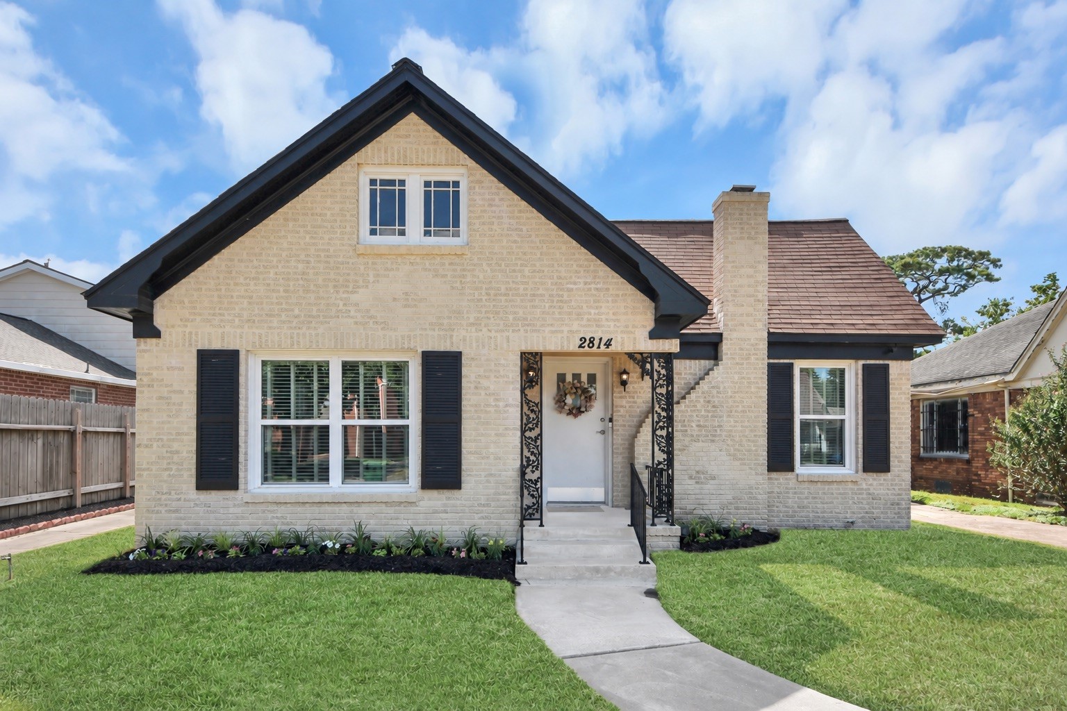 Nestled in Houston's Washington Terrace neighborhood, 2814 Barbee Street offers historic charm with convenient access to some of the city's most sought-after destinations.