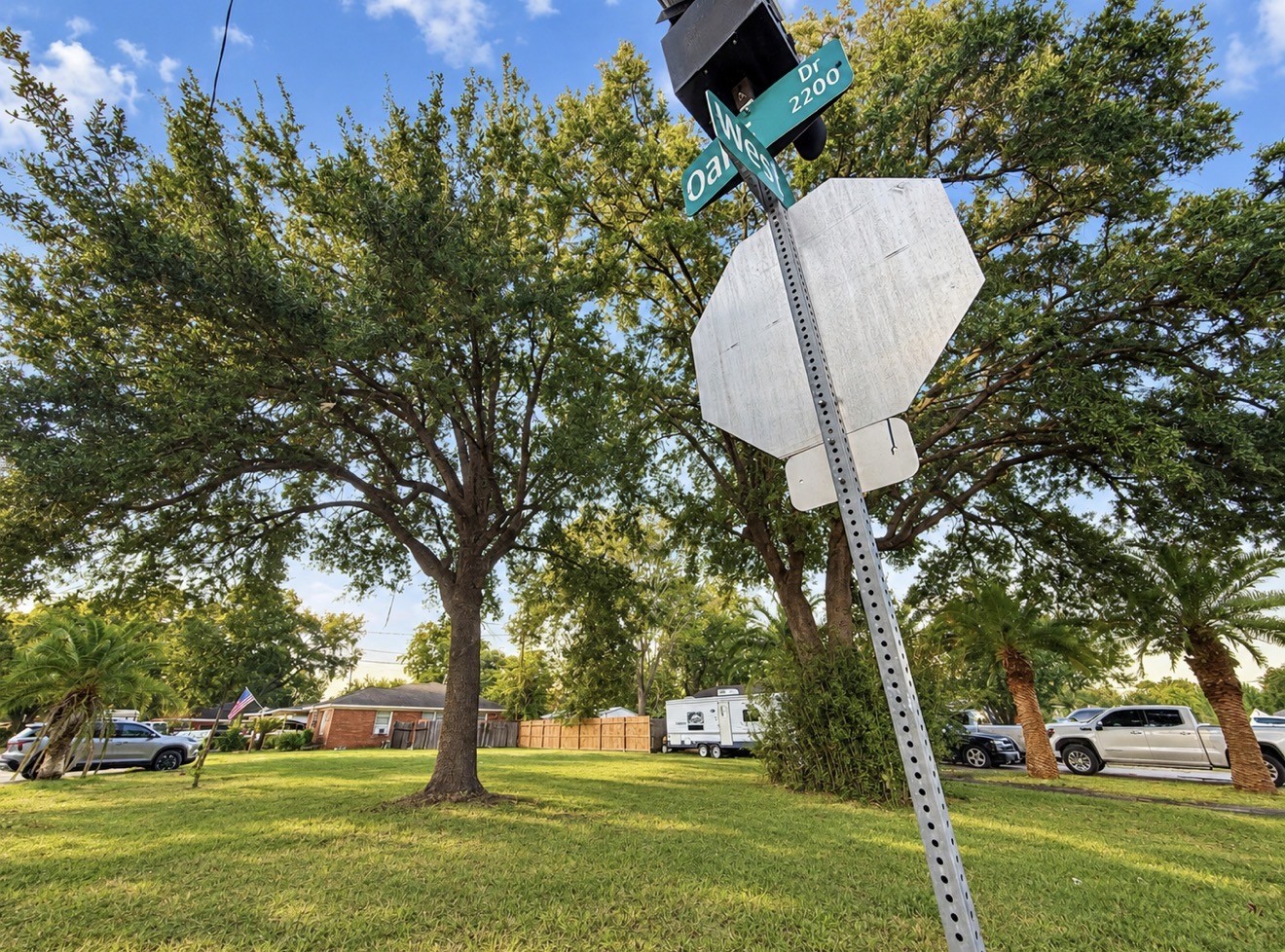 606 West Avenue, Pasadena, TX 77502