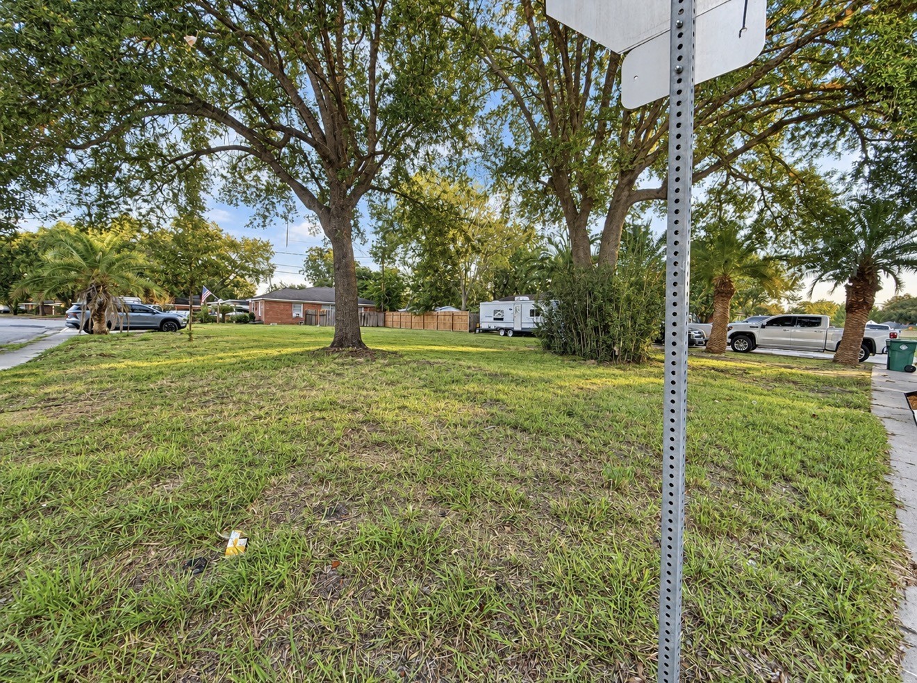 606 West Avenue, Pasadena, TX 77502