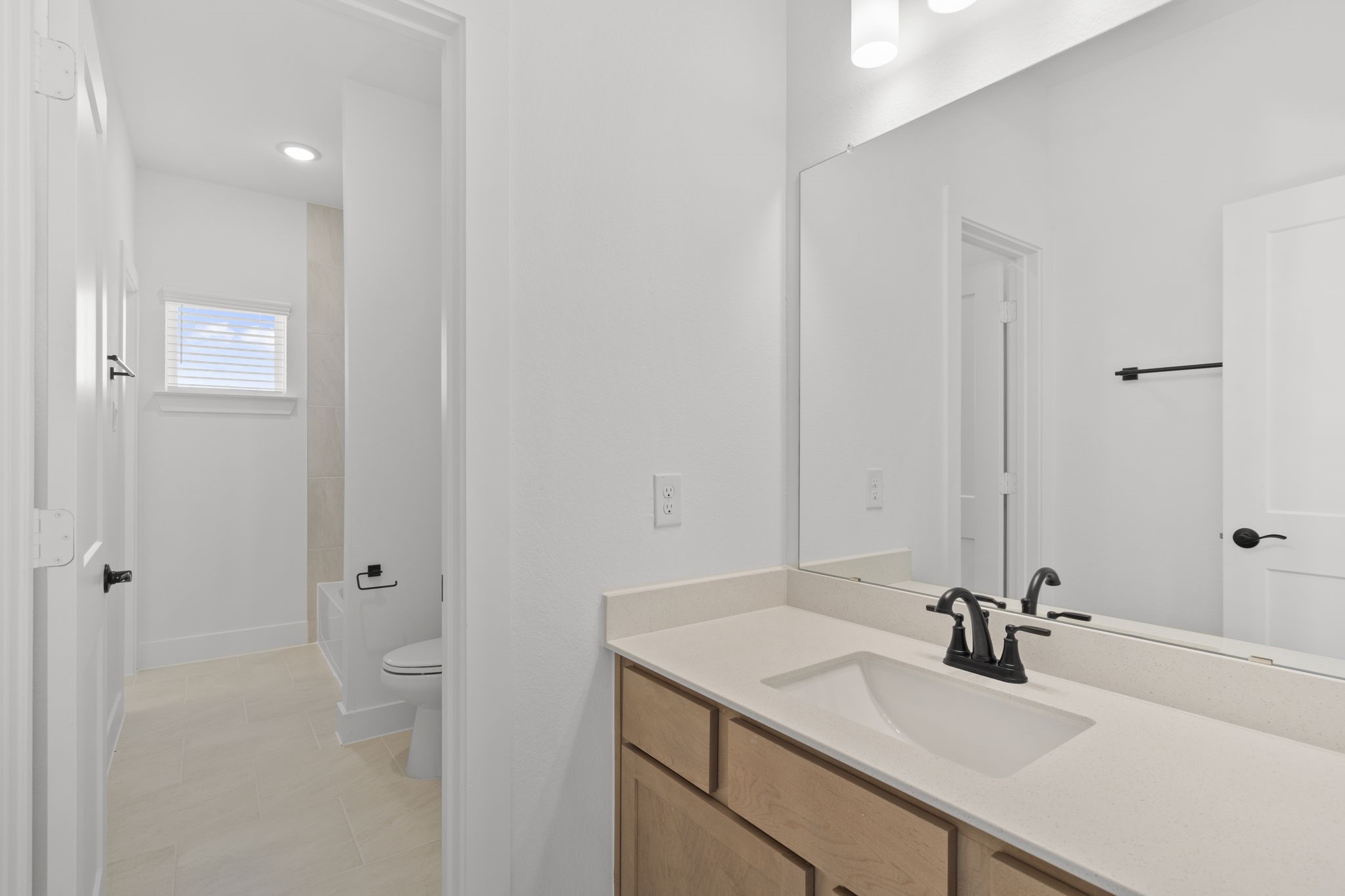 4726 Crater Run Drive, Texas City, TX 77591