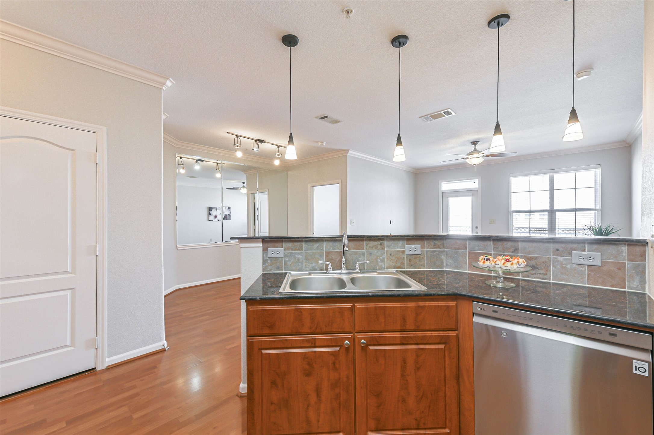 1711 Old Spanish Trail, #449, Houston, TX 77054