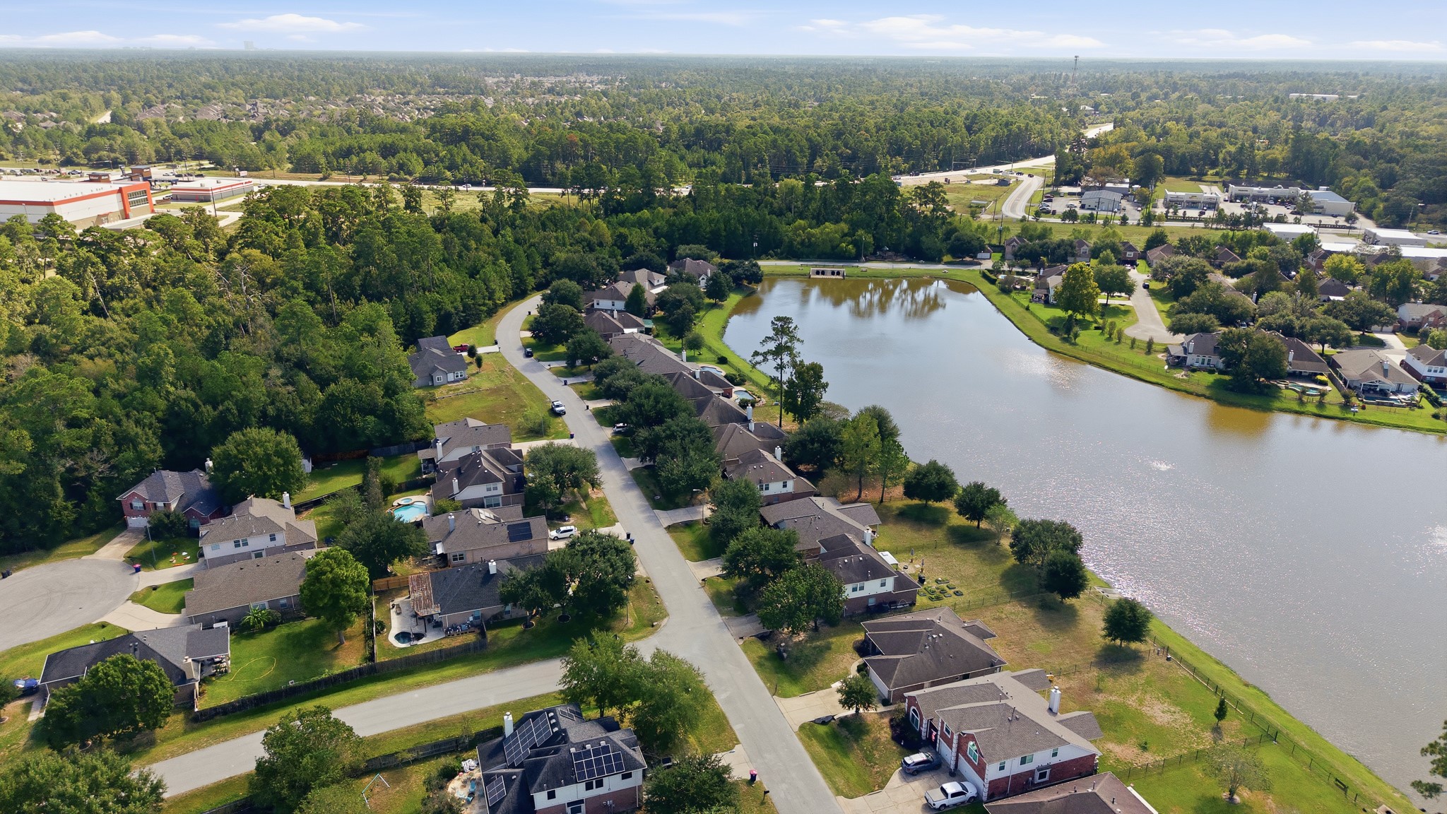 9303 E Lakeside Drive, Magnolia, TX 77354