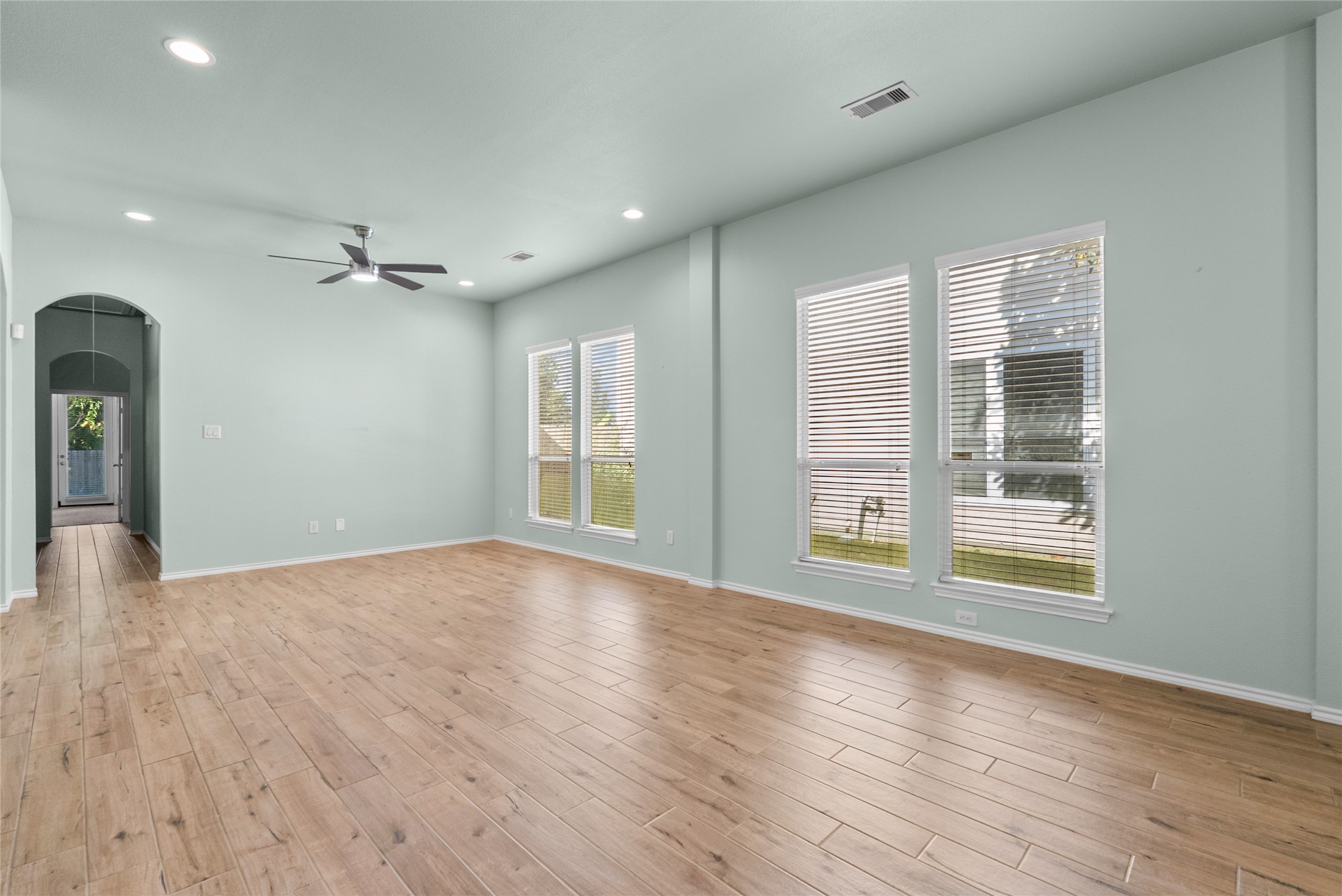 6607 Independence Boulevard, Baytown, TX 77521