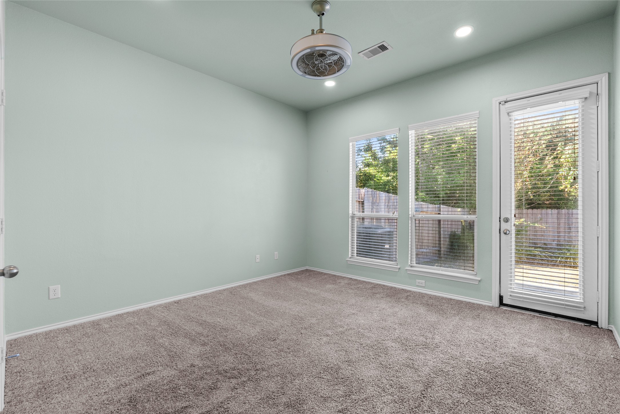 6607 Independence Boulevard, Baytown, TX 77521