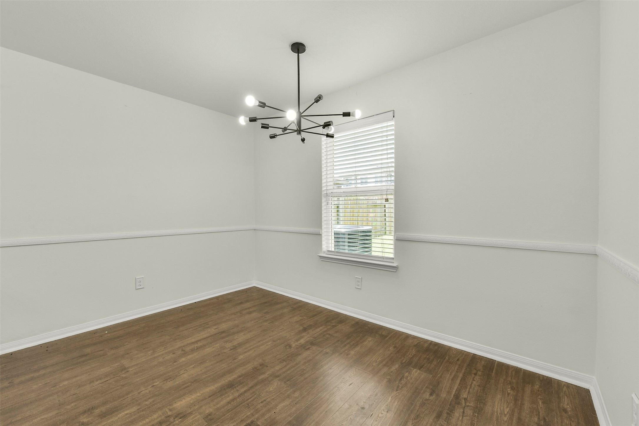 Spacious dining area perfect for family meals and entertaining.