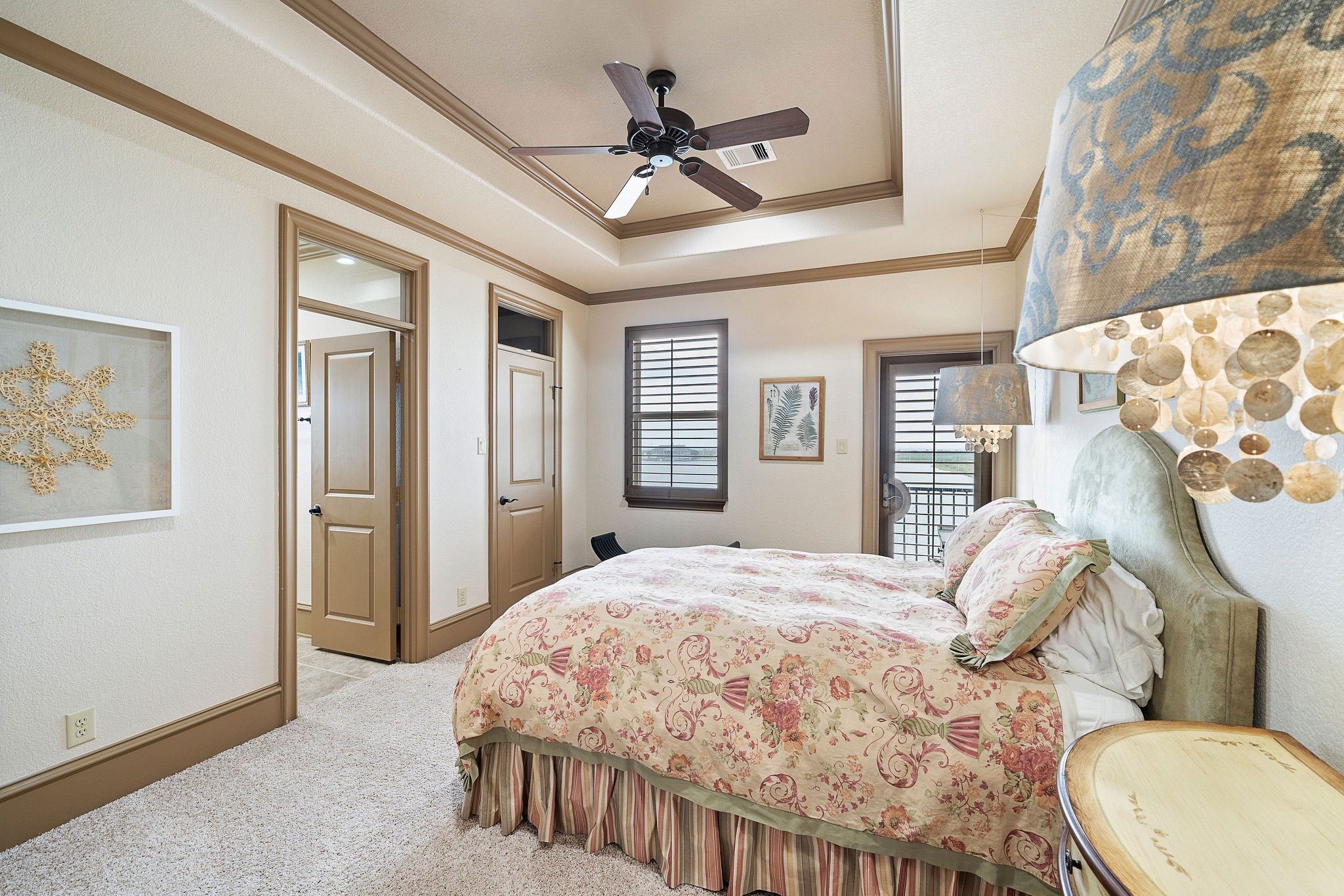 2nd bedroom/guest bedroom