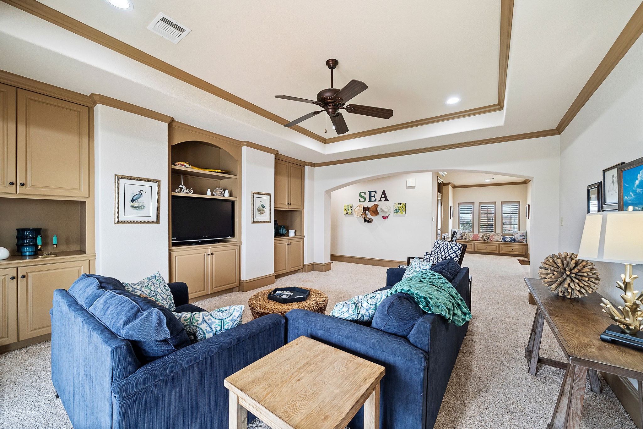 Would also be a great space for a pool table...