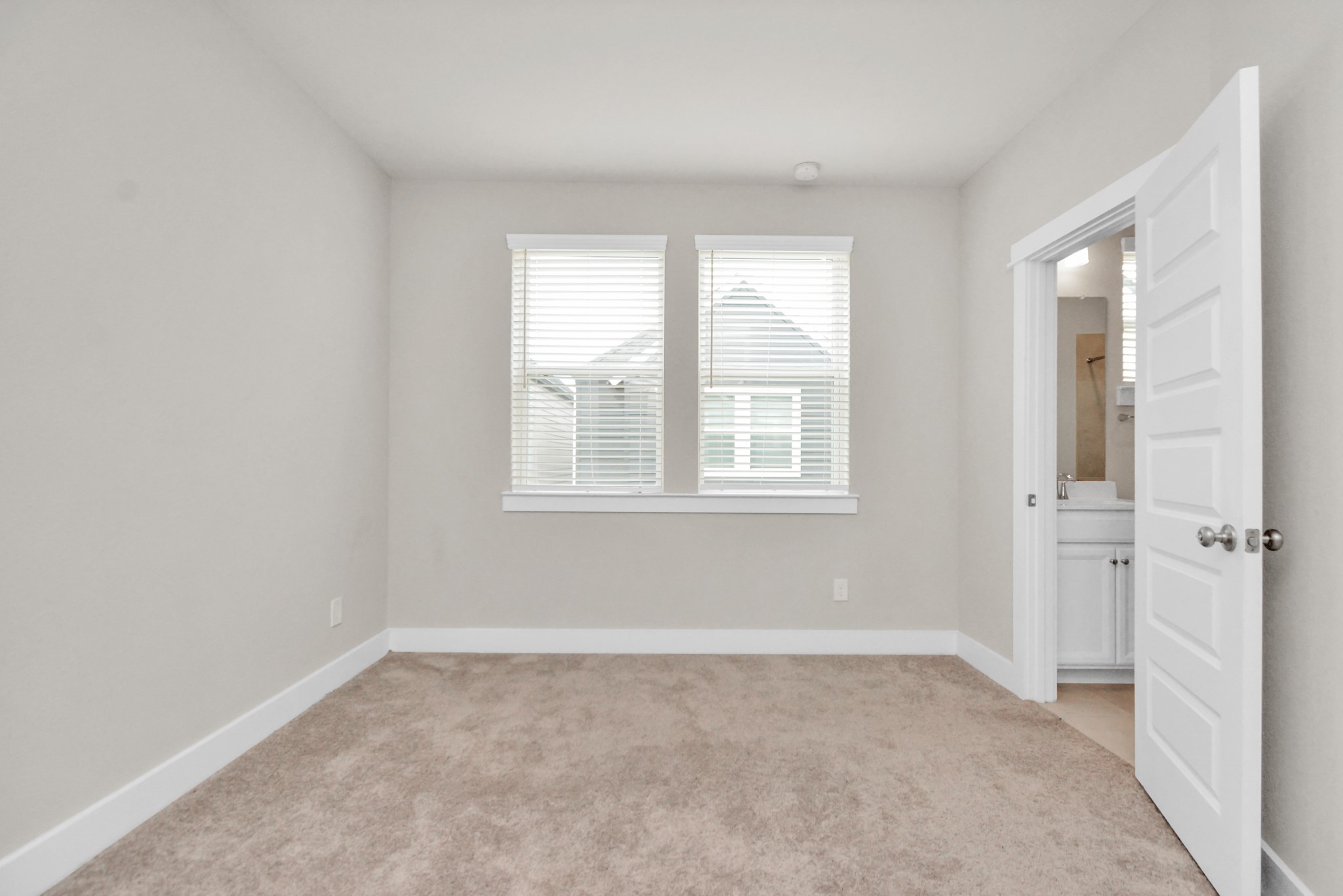 726 Strawberry Pines Court, Houston, TX 77009