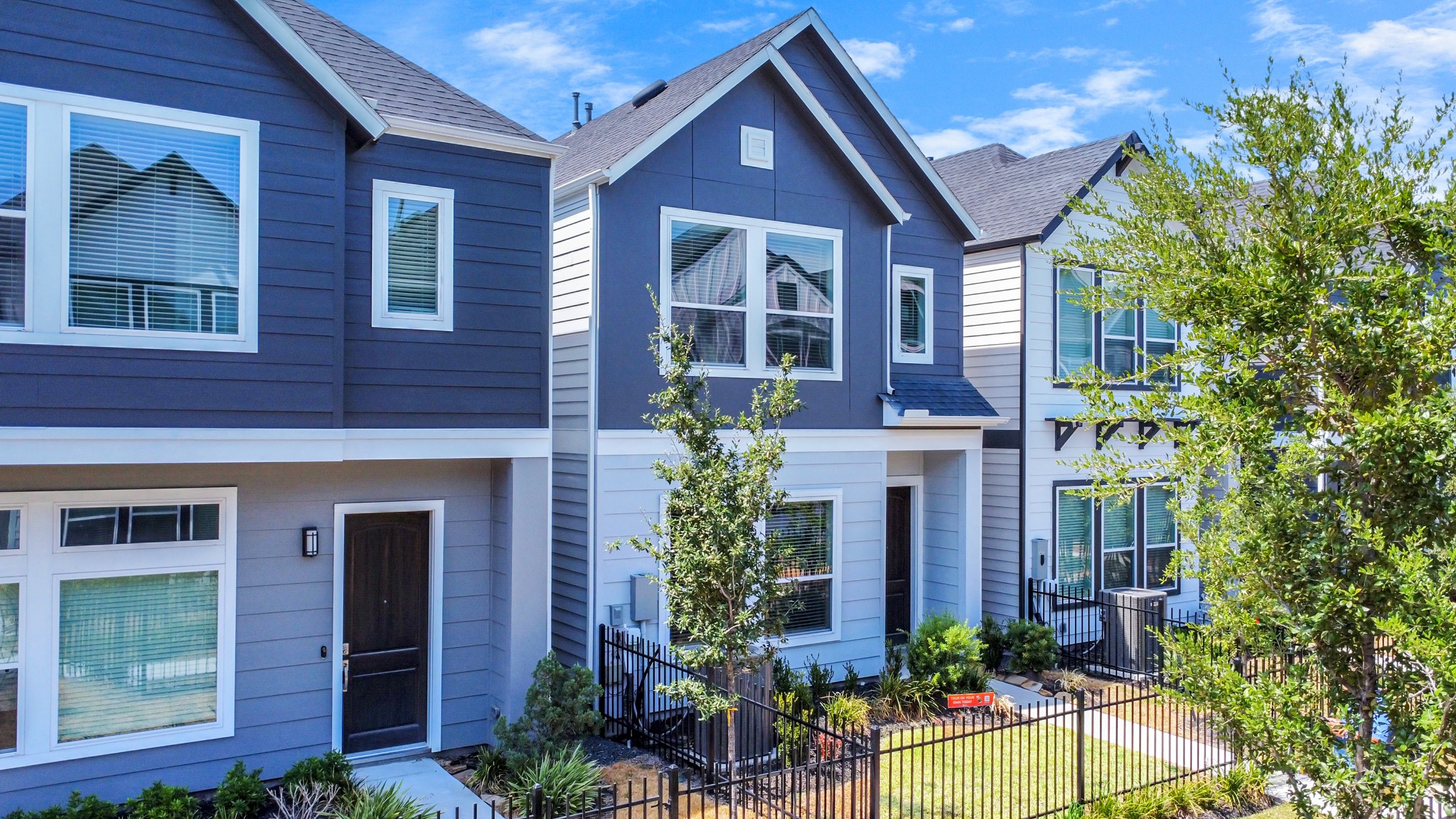 726 Strawberry Pines Court, Houston, TX 77009