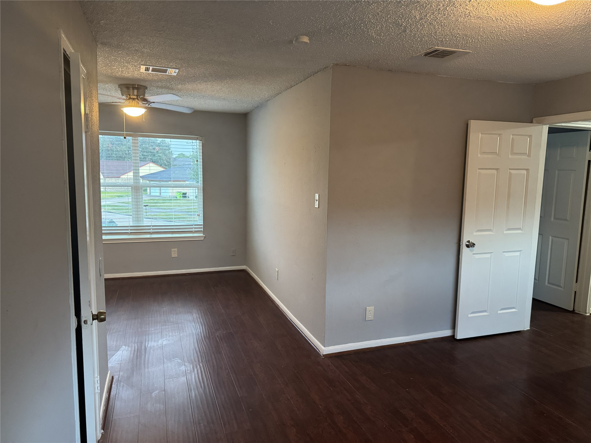 1454 Gentle Bend Drive, Missouri City, TX 77489