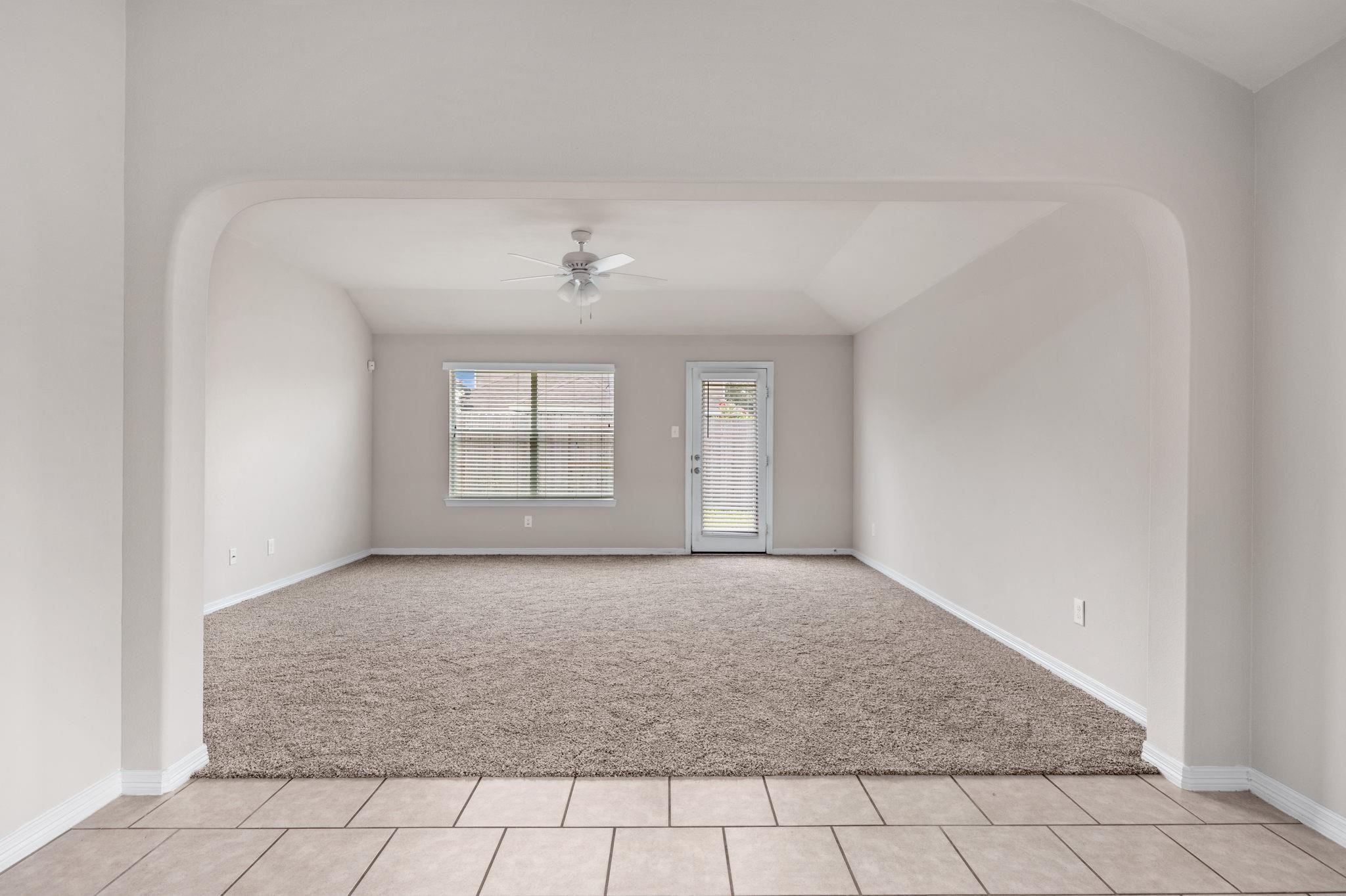 13202 Southern Creek Drive, Pearland, TX 77584
