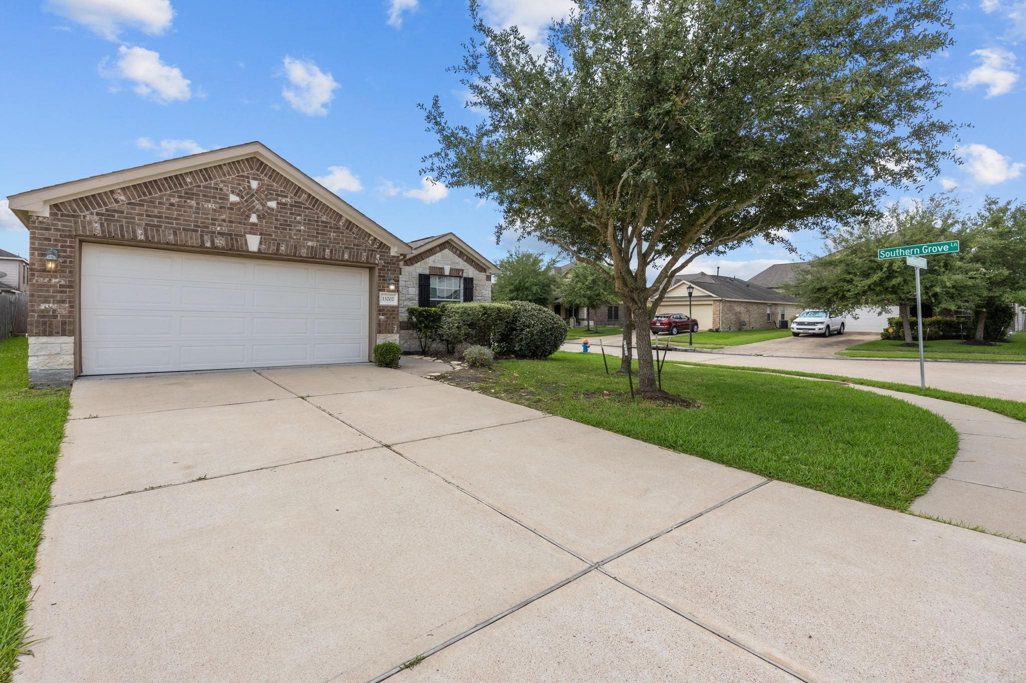 13202 Southern Creek Drive, Pearland, TX 77584 13202 Southern Creek Drive, Pearland, TX 77584
