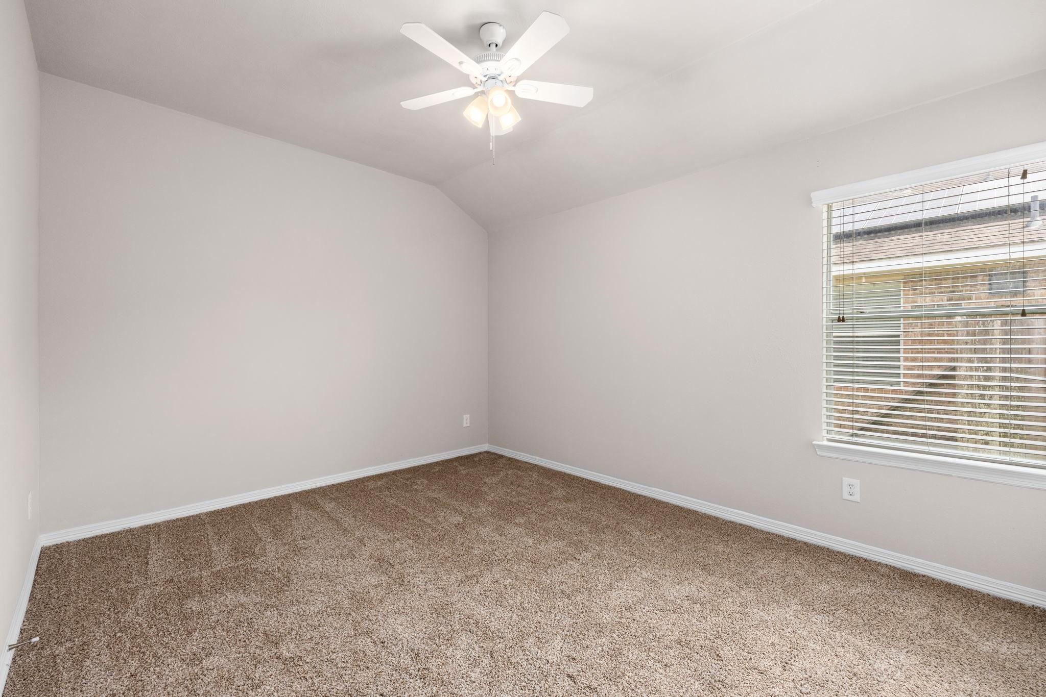 13202 Southern Creek Drive, Pearland, TX 77584