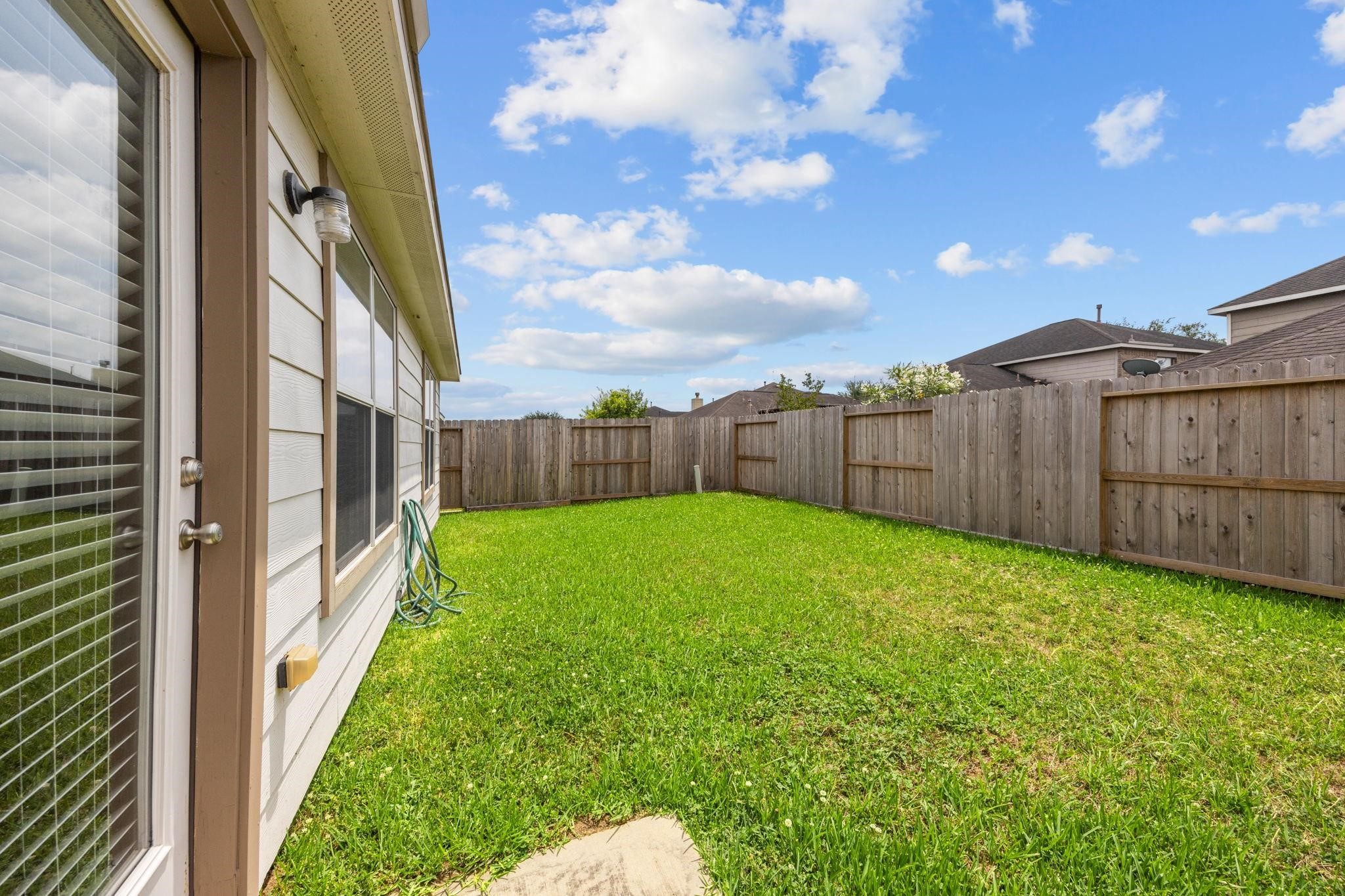 13202 Southern Creek Drive, Pearland, TX 77584