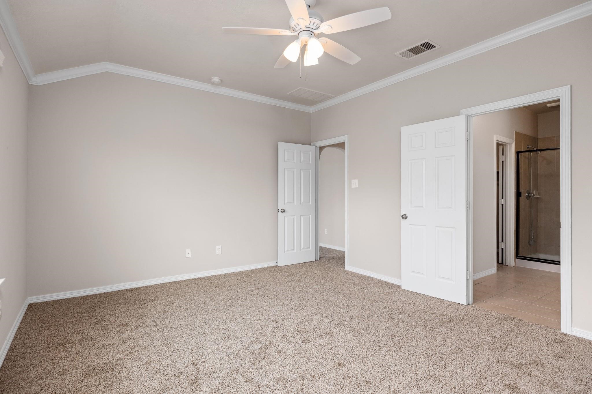 13202 Southern Creek Drive, Pearland, TX 77584