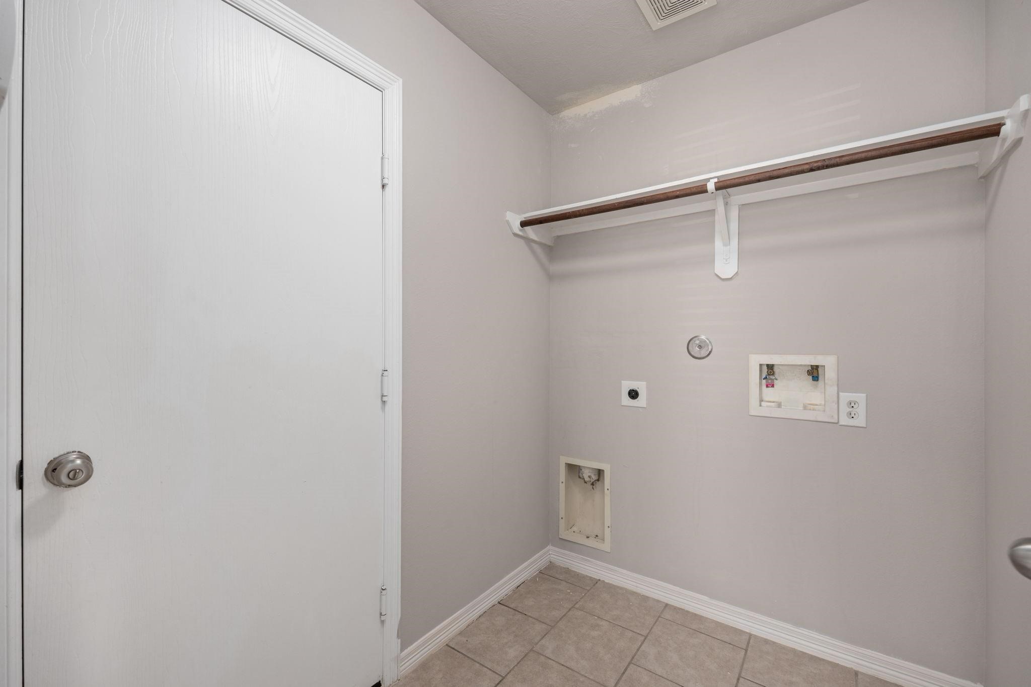 13202 Southern Creek Drive, Pearland, TX 77584