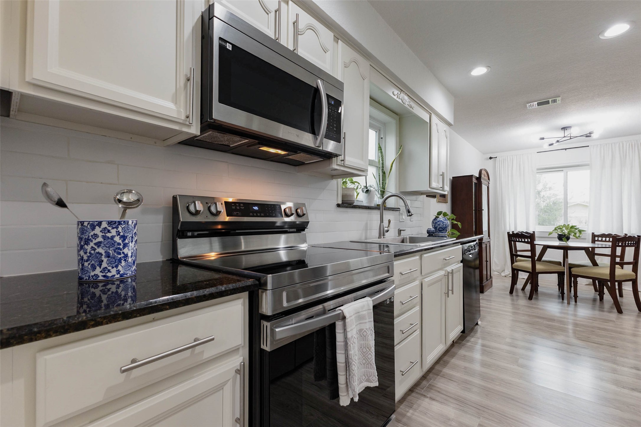 A functional kitchen with room to prep meals, make your morning coffee, and bring everyone together.