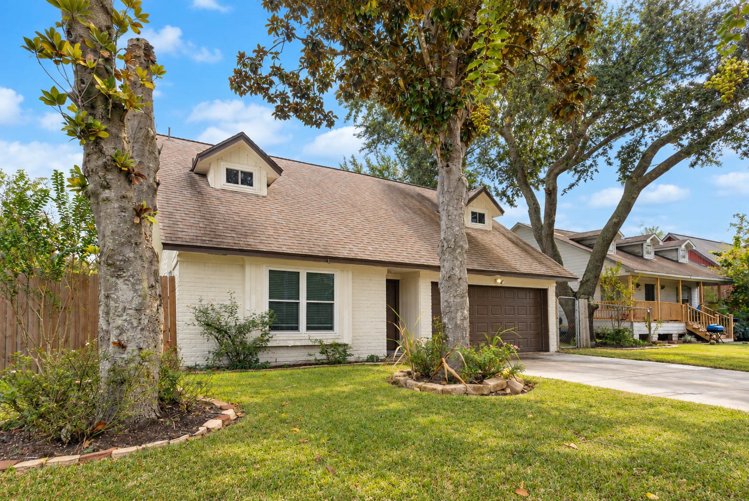 A well-maintained exterior welcomes you to a home with room to settle in and make yourself comfortable.