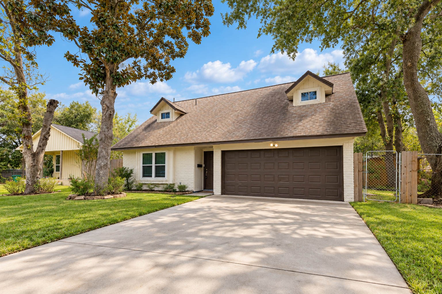 Welcome to 7032 Rook Blvd! Welcome to 7032 Rook Blvd!