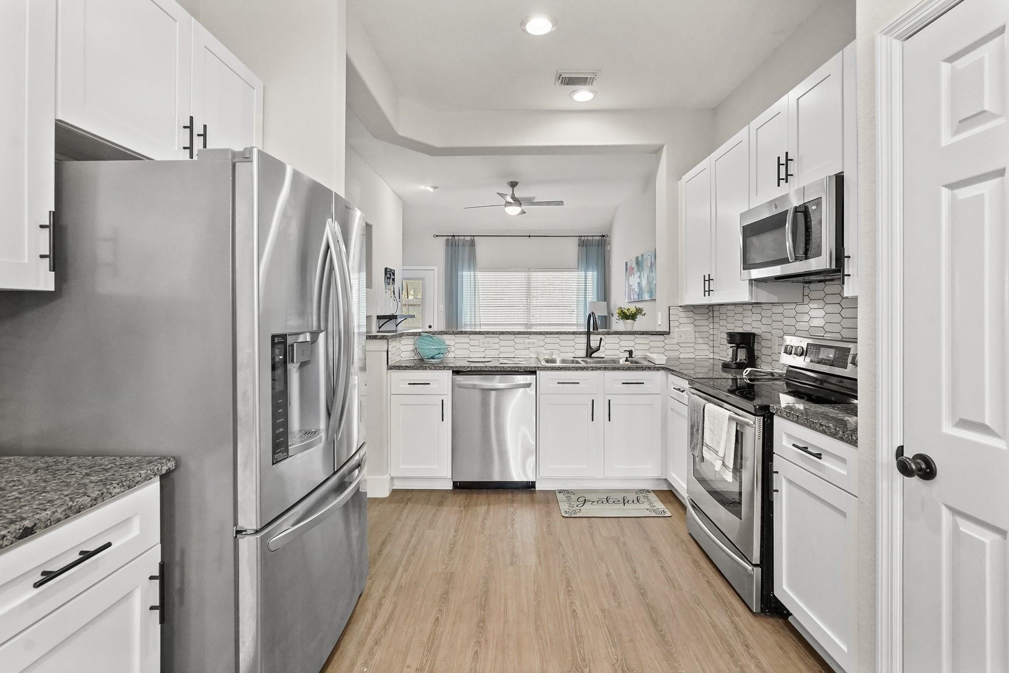 8915 Summer Ash Lane, Sugar Land, TX 77479
