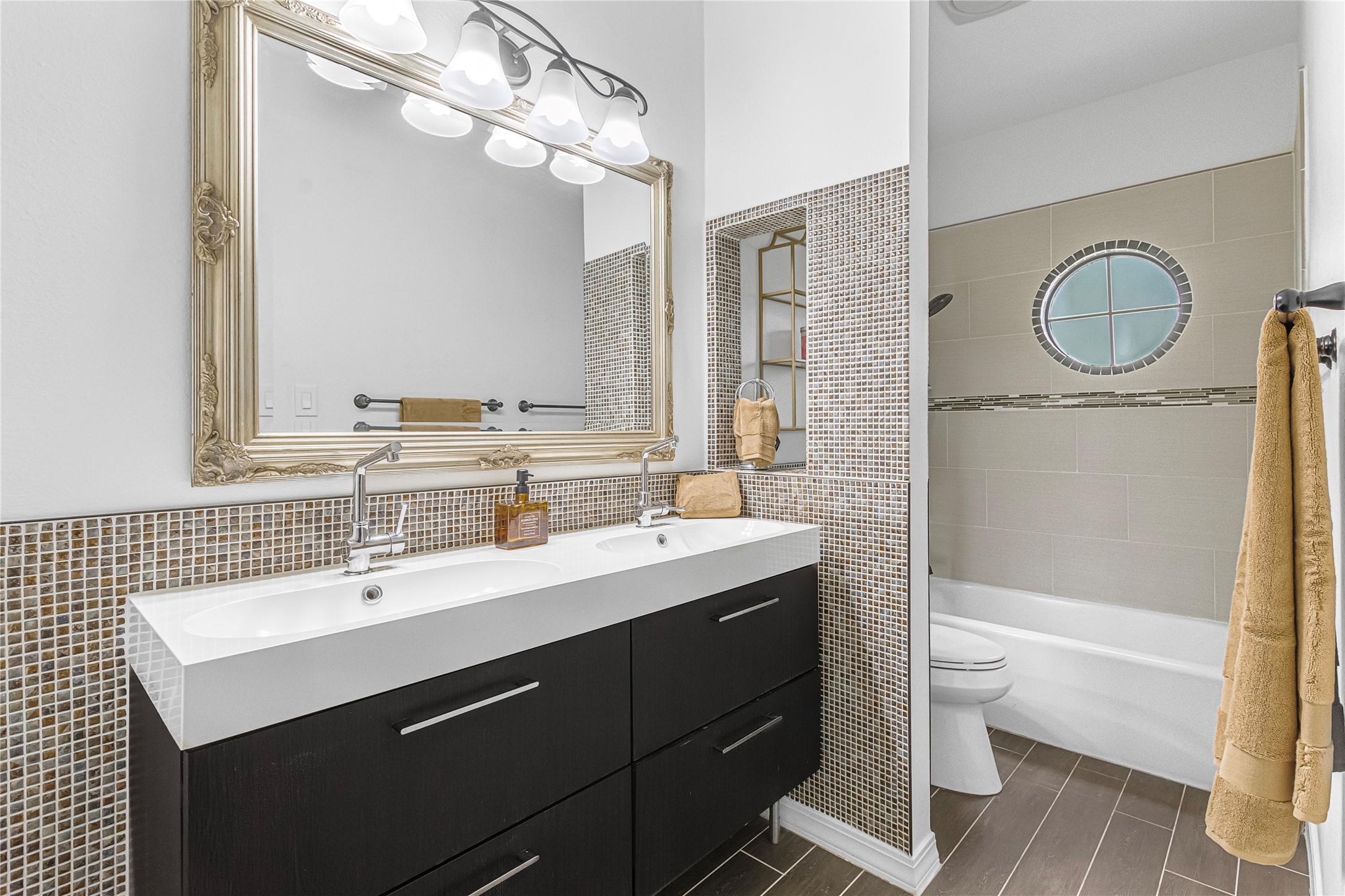 4144 Greystone Way, #101, Sugar Land, TX 77479