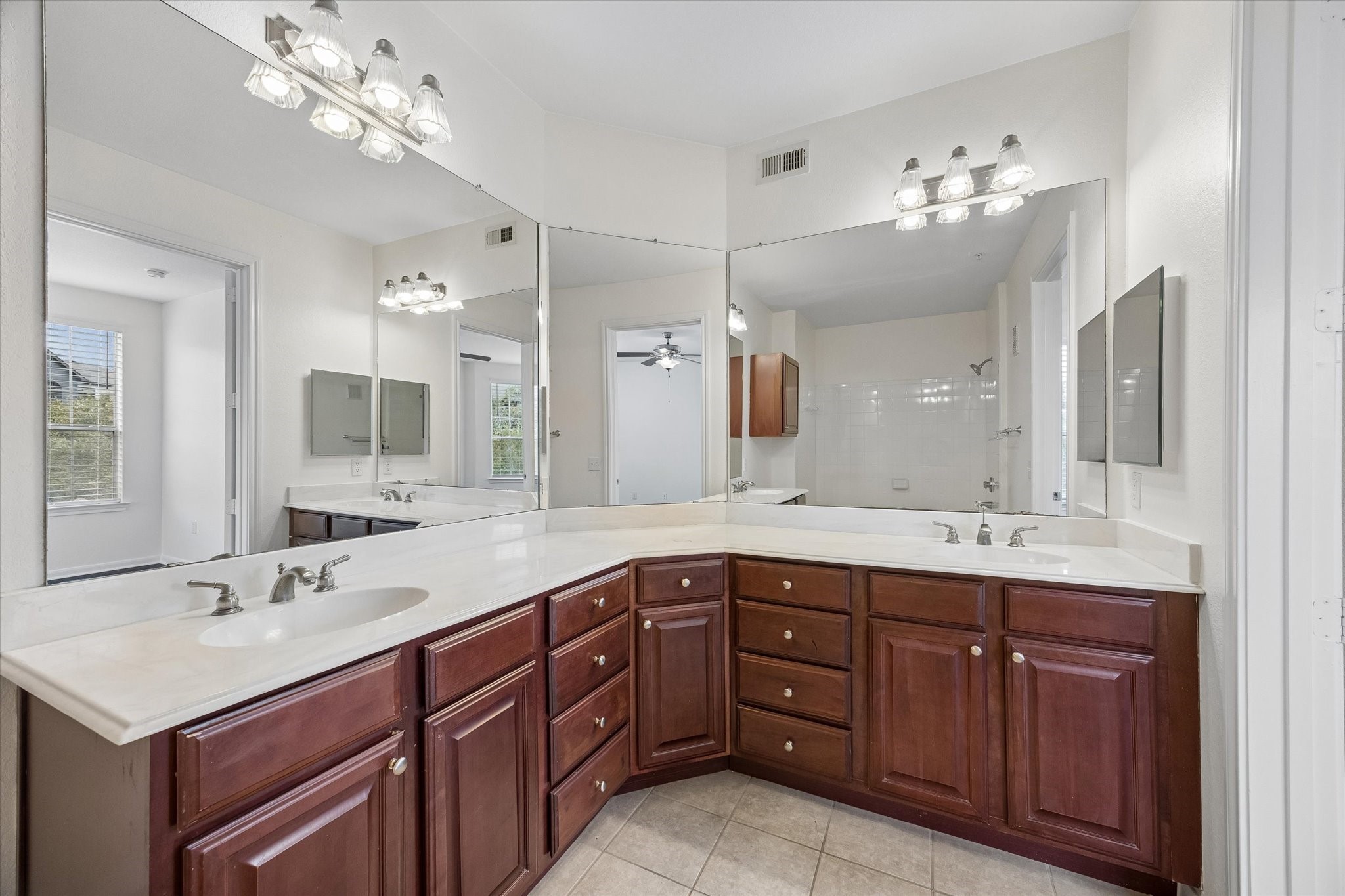7575 Kirby Drive, #2217, Houston, TX 77030