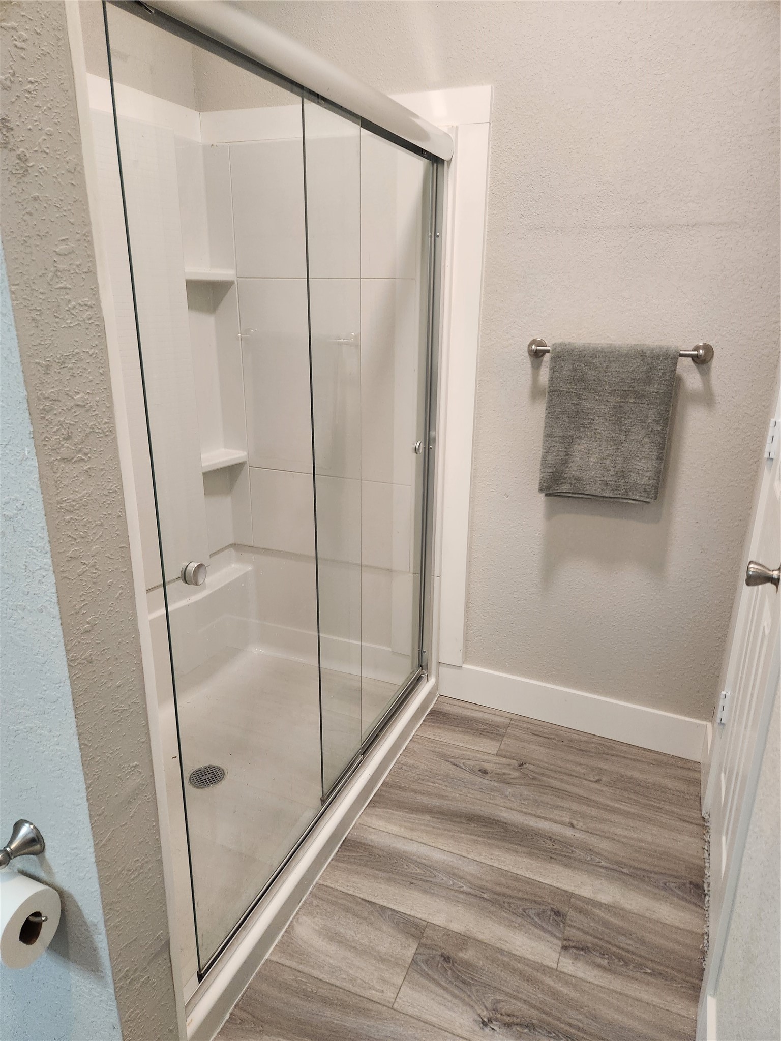 Walk in shower guest suite