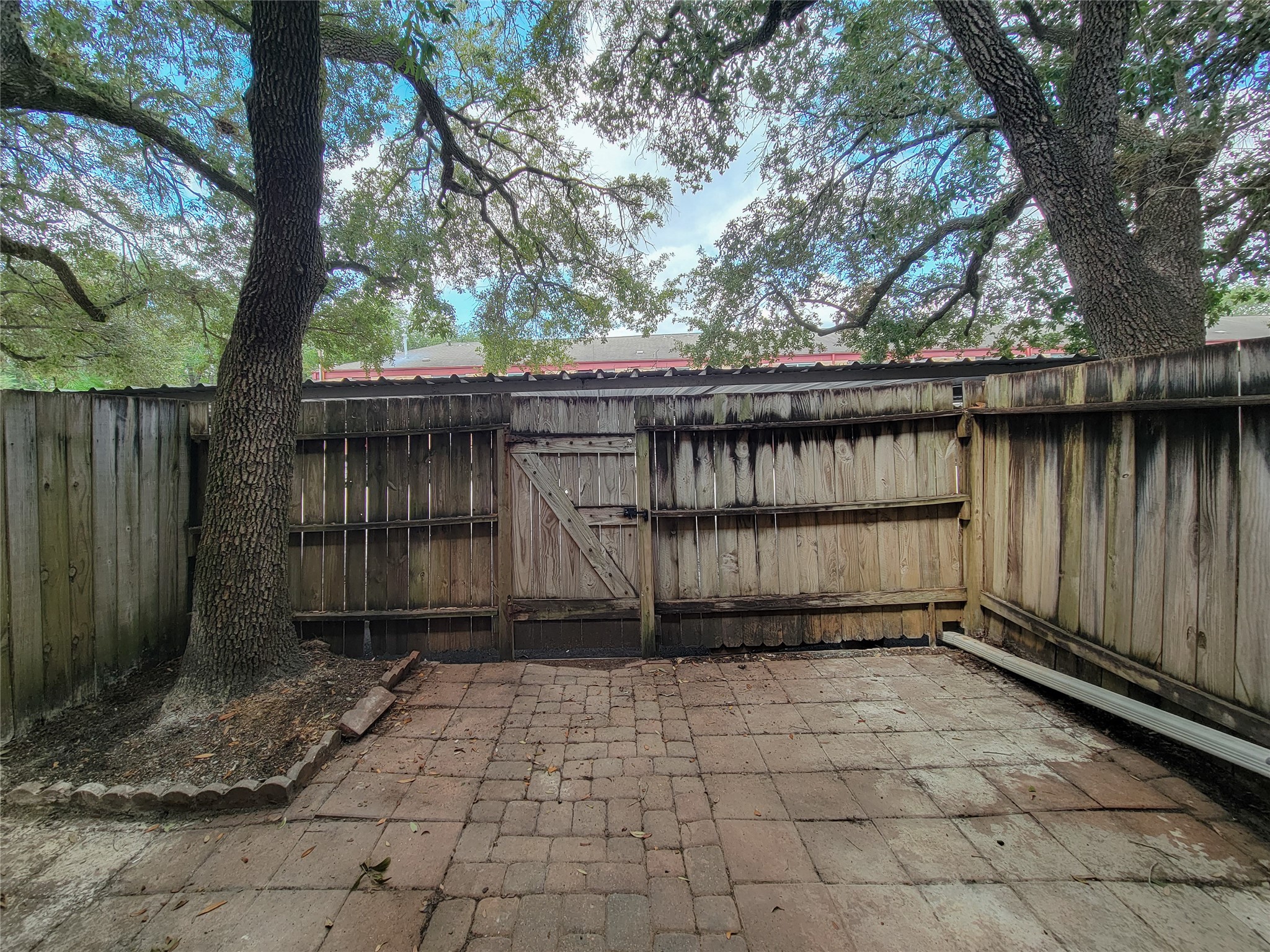 5239 Arboles Drive, #P, Houston, TX 77035